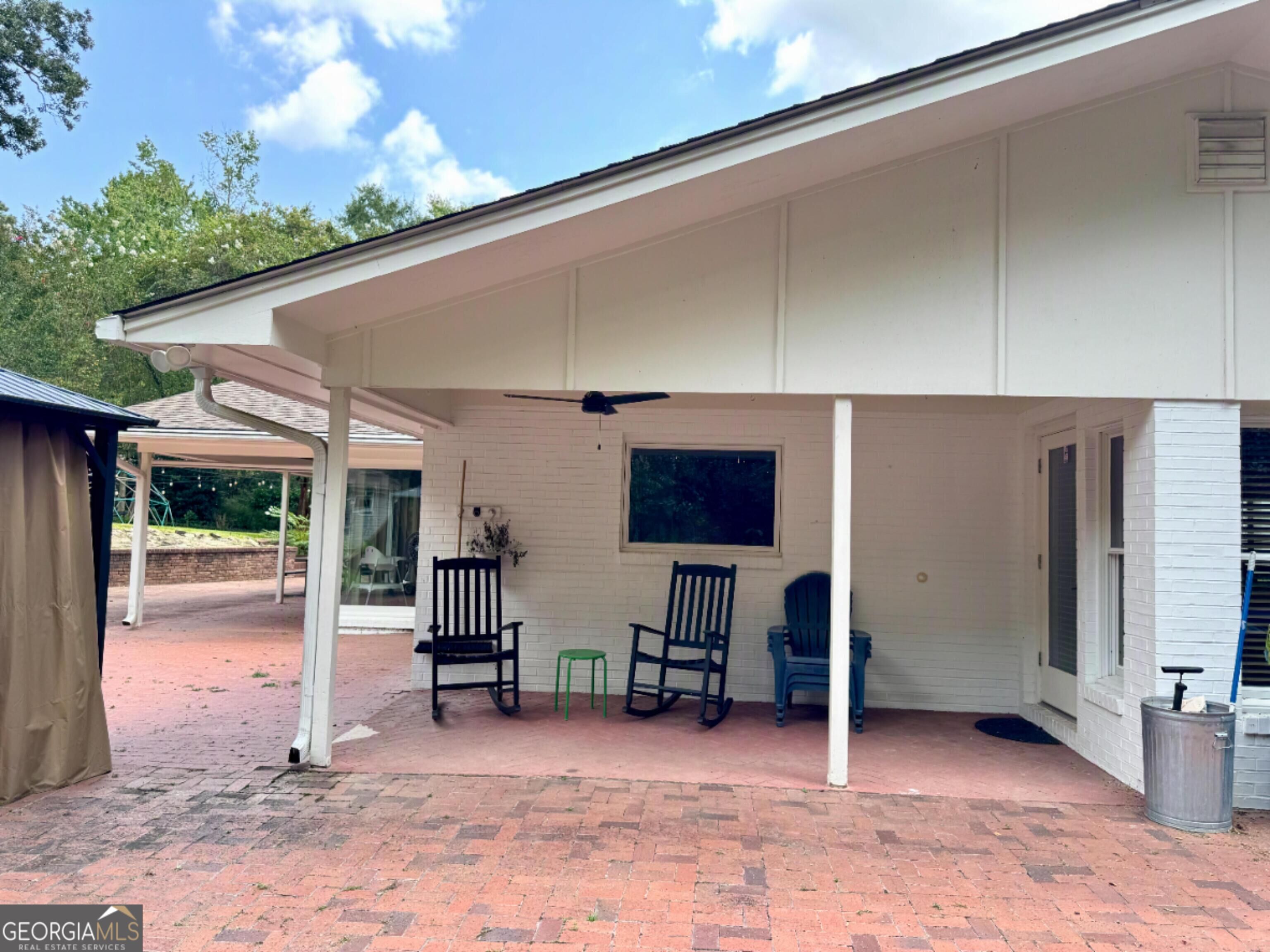557 Walton Court Property Photo 45