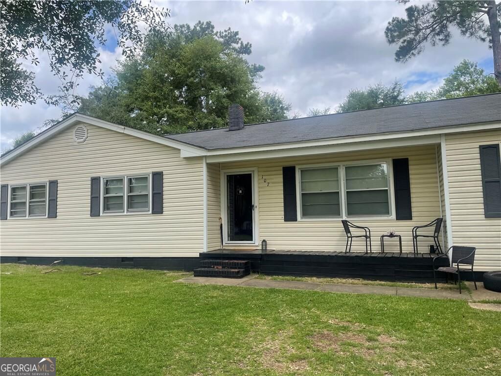 107 N Ingleside Drive Property Photo 1