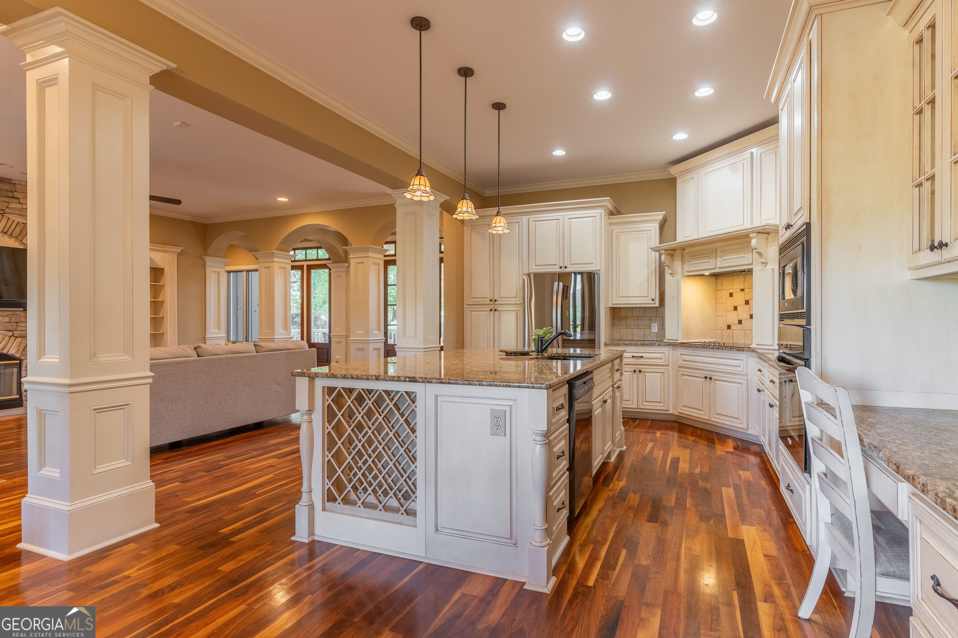 1631 Red Cedar Road Property Photo 3