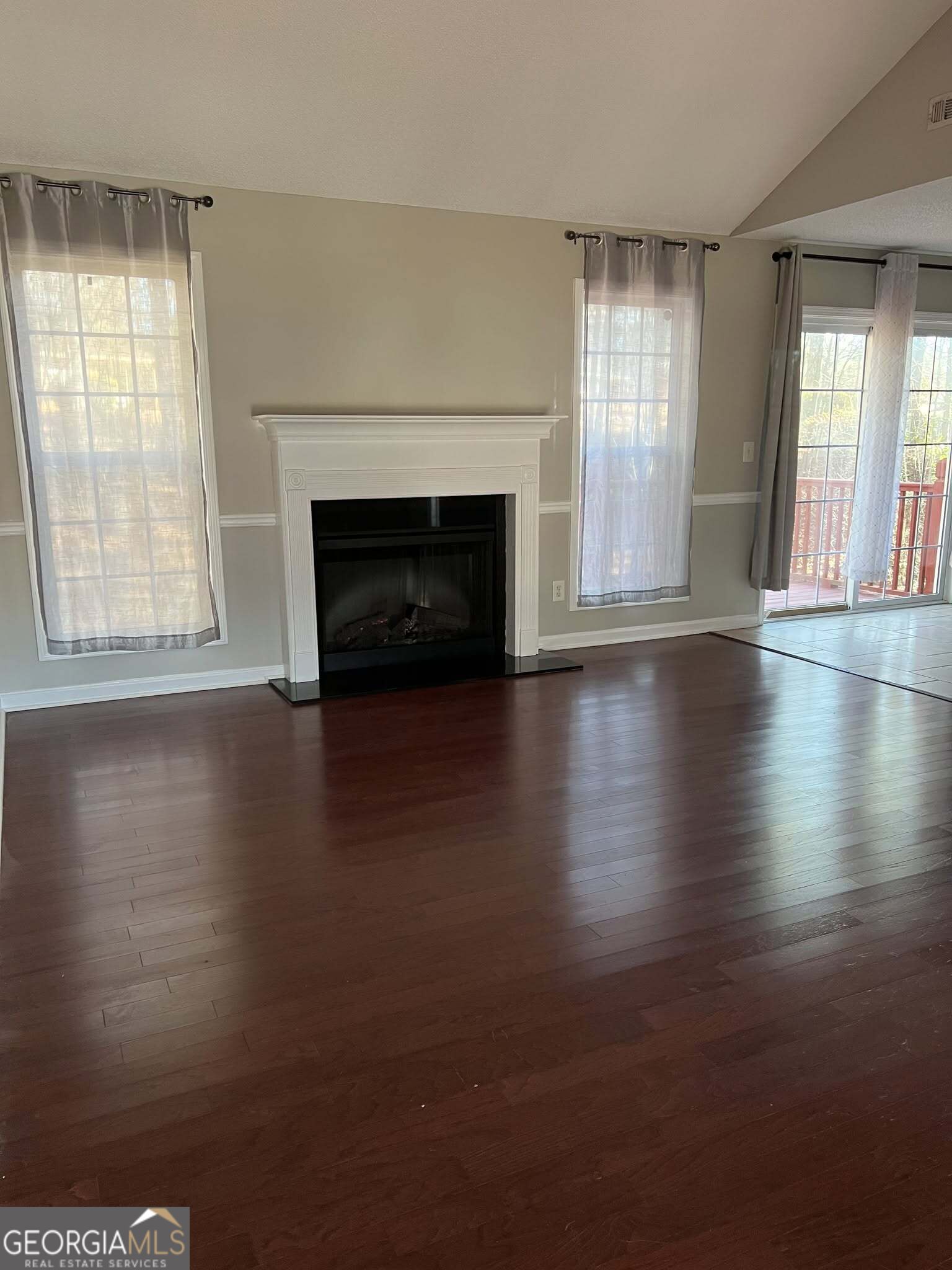 38 Grier Lane Property Photo 2