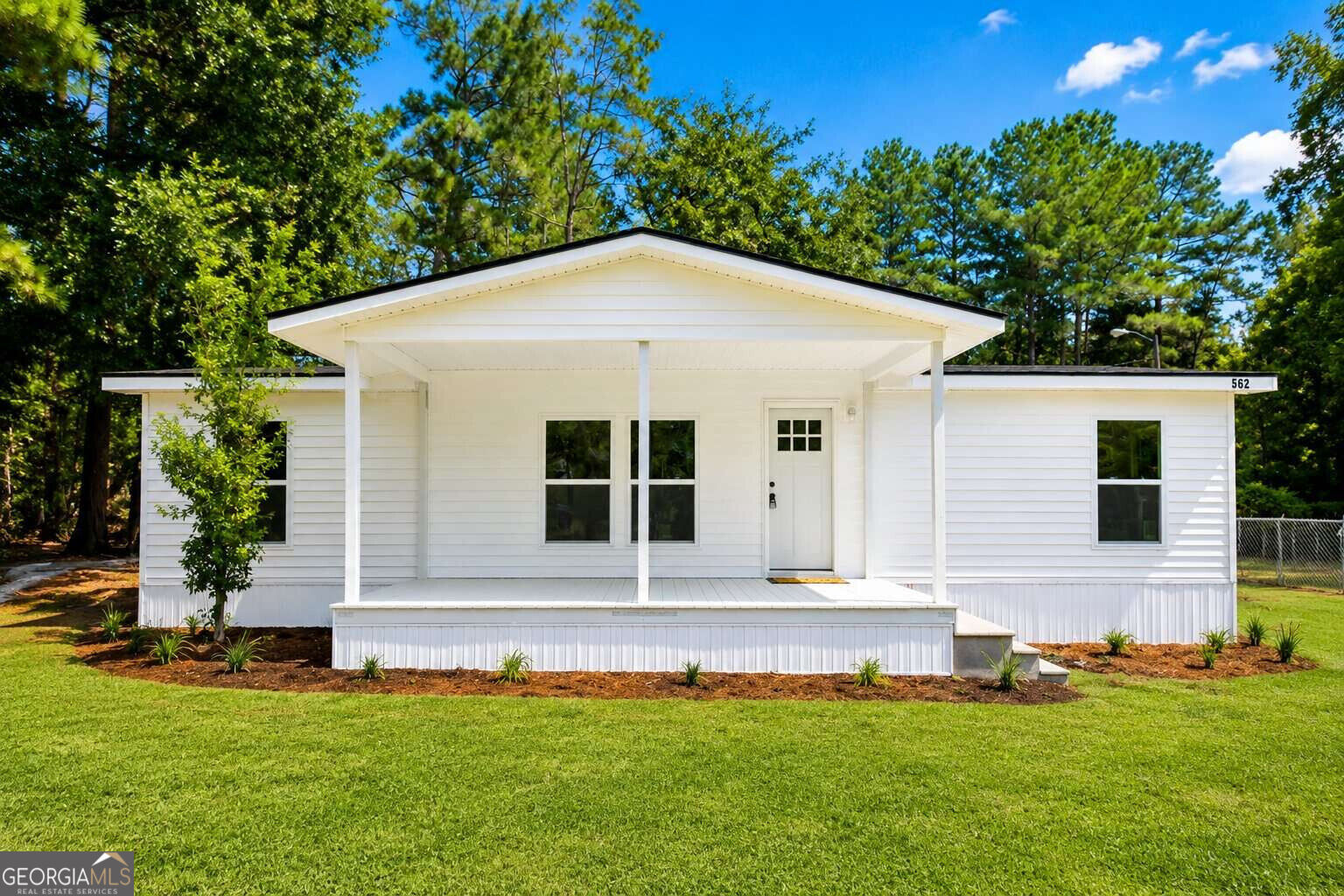 562 4th Extension Property Photo 1