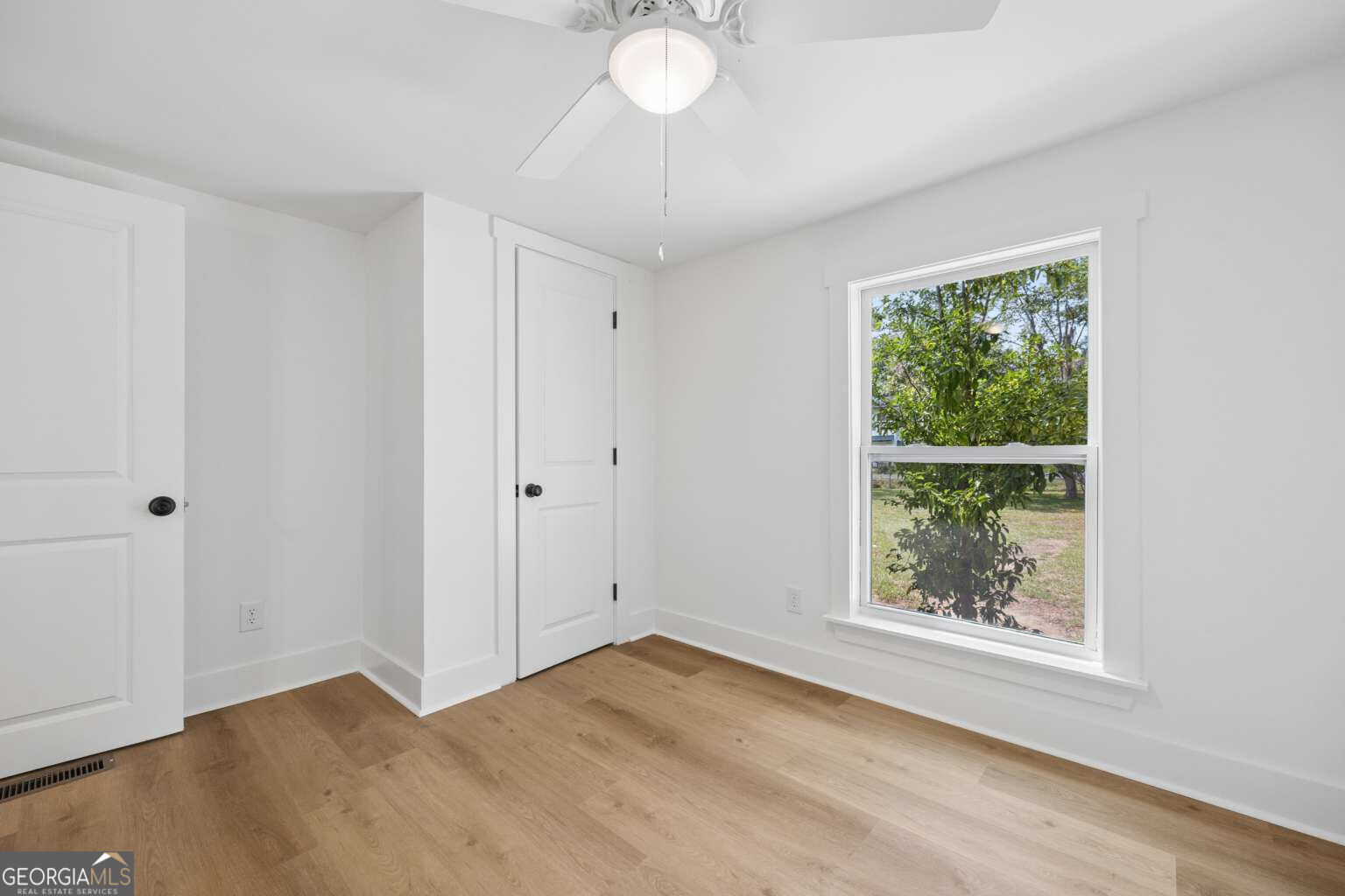 562 4th Extension Property Photo 19