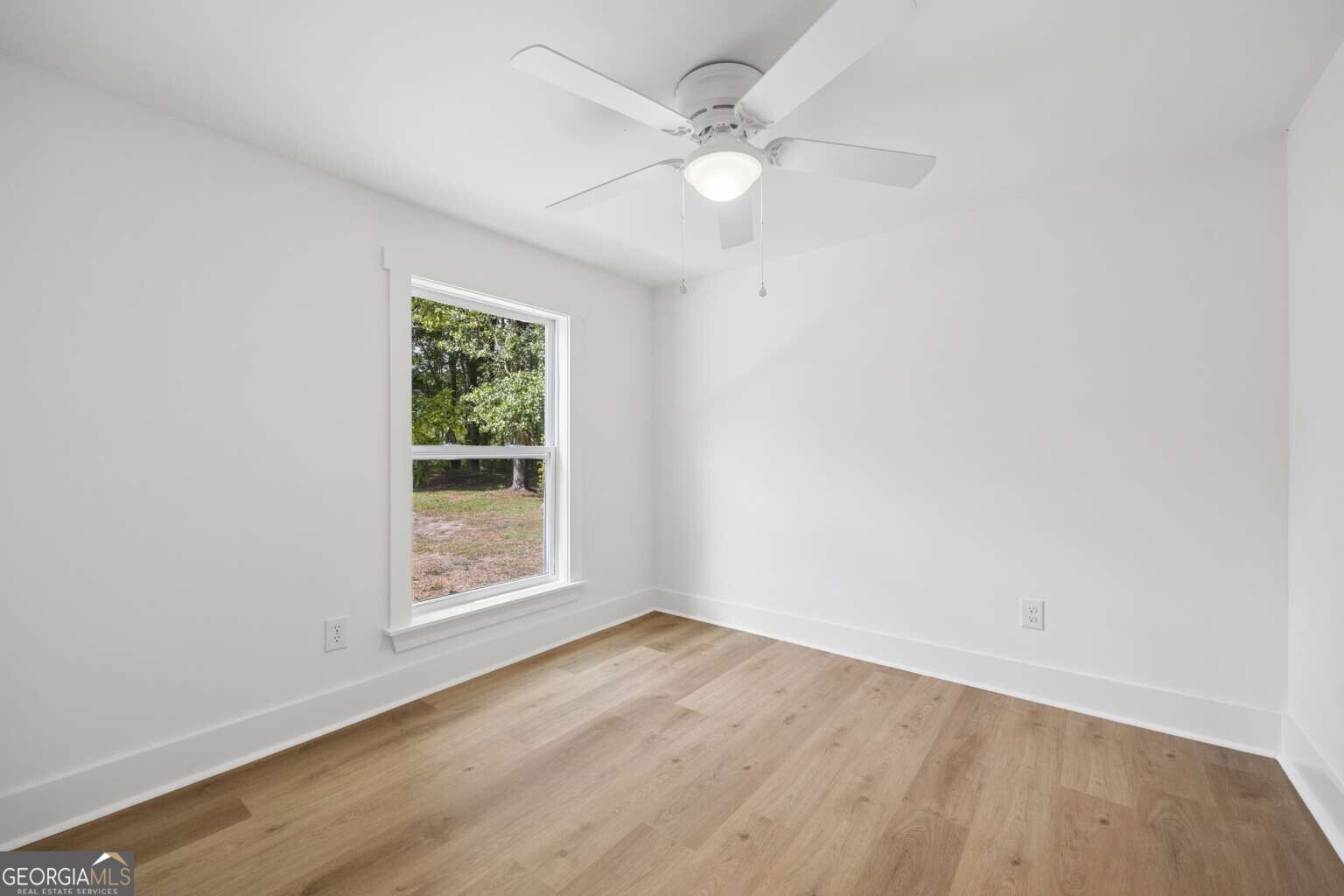 562 4th Extension Property Photo 20
