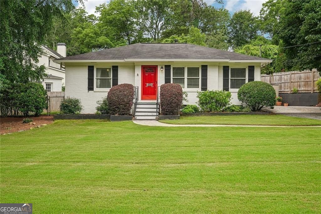 1631 Fearn Circle NE Property Photo 1