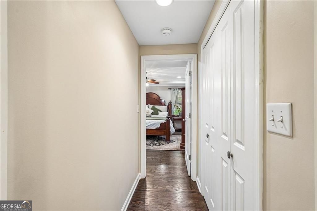 1631 Fearn Circle Ne Property Photo 14