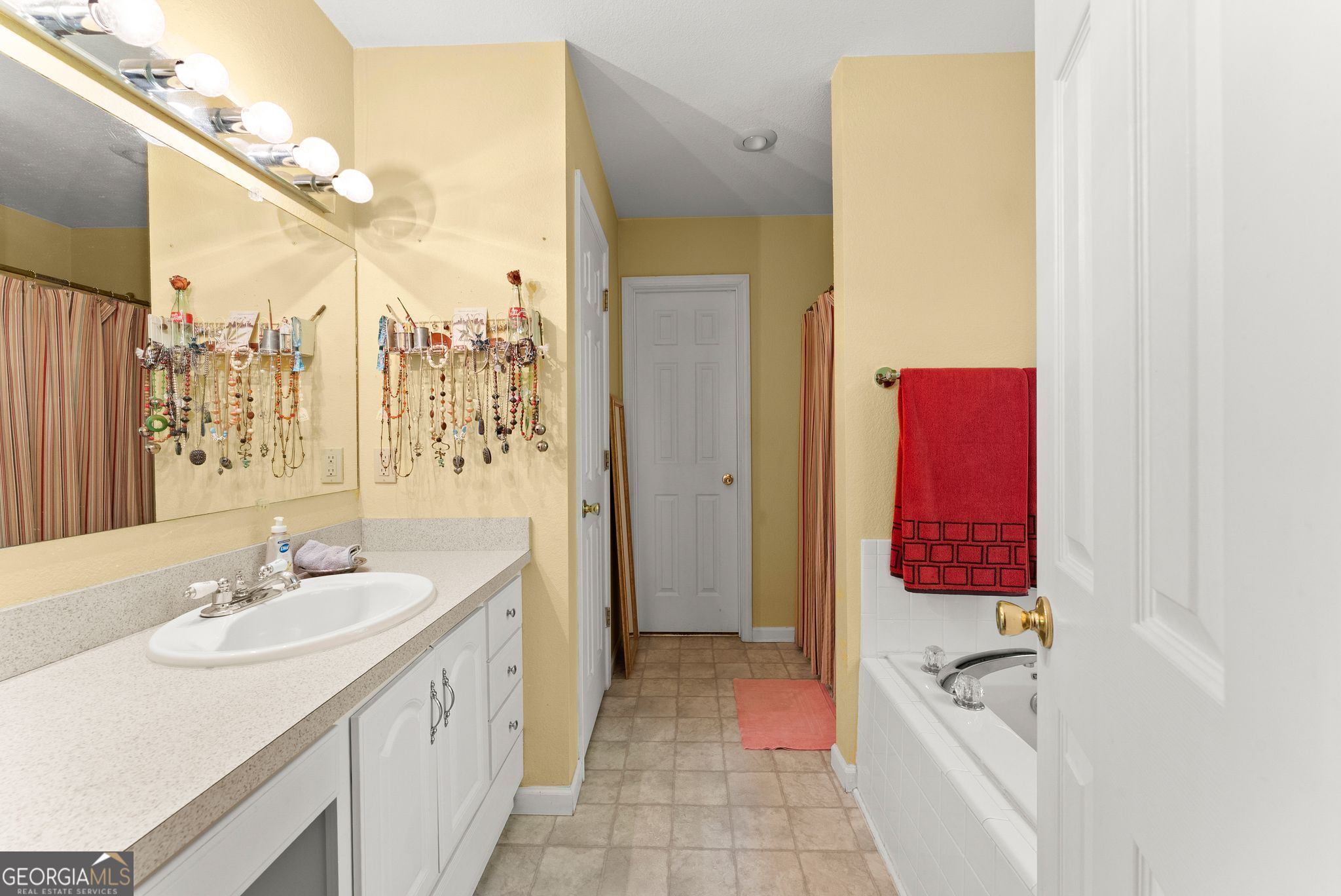 162 Greenview Court Property Photo 30