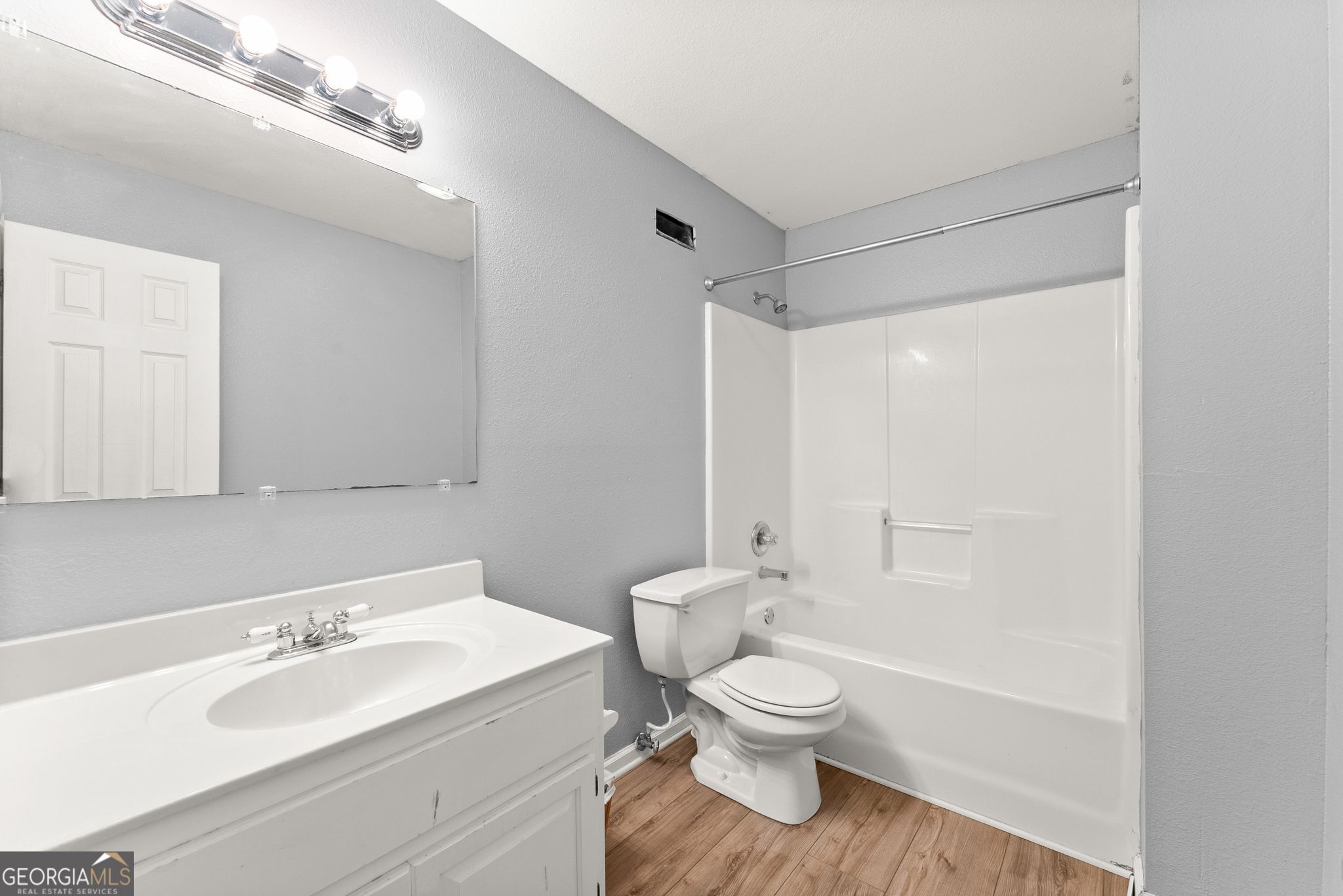 162 Greenview Court Property Photo 38
