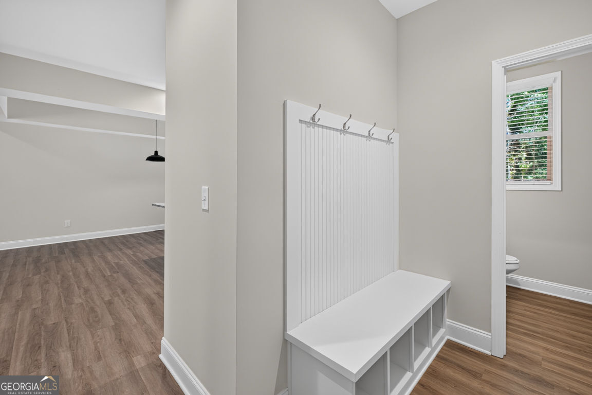 125 E 5th Street Property Photo 18