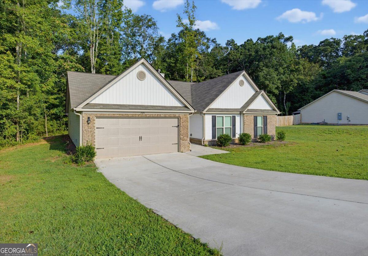 2320 Spring Brook Drive Property Photo 3