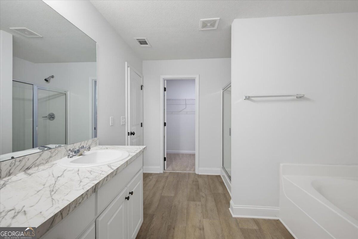 2320 Spring Brook Drive Property Photo 25