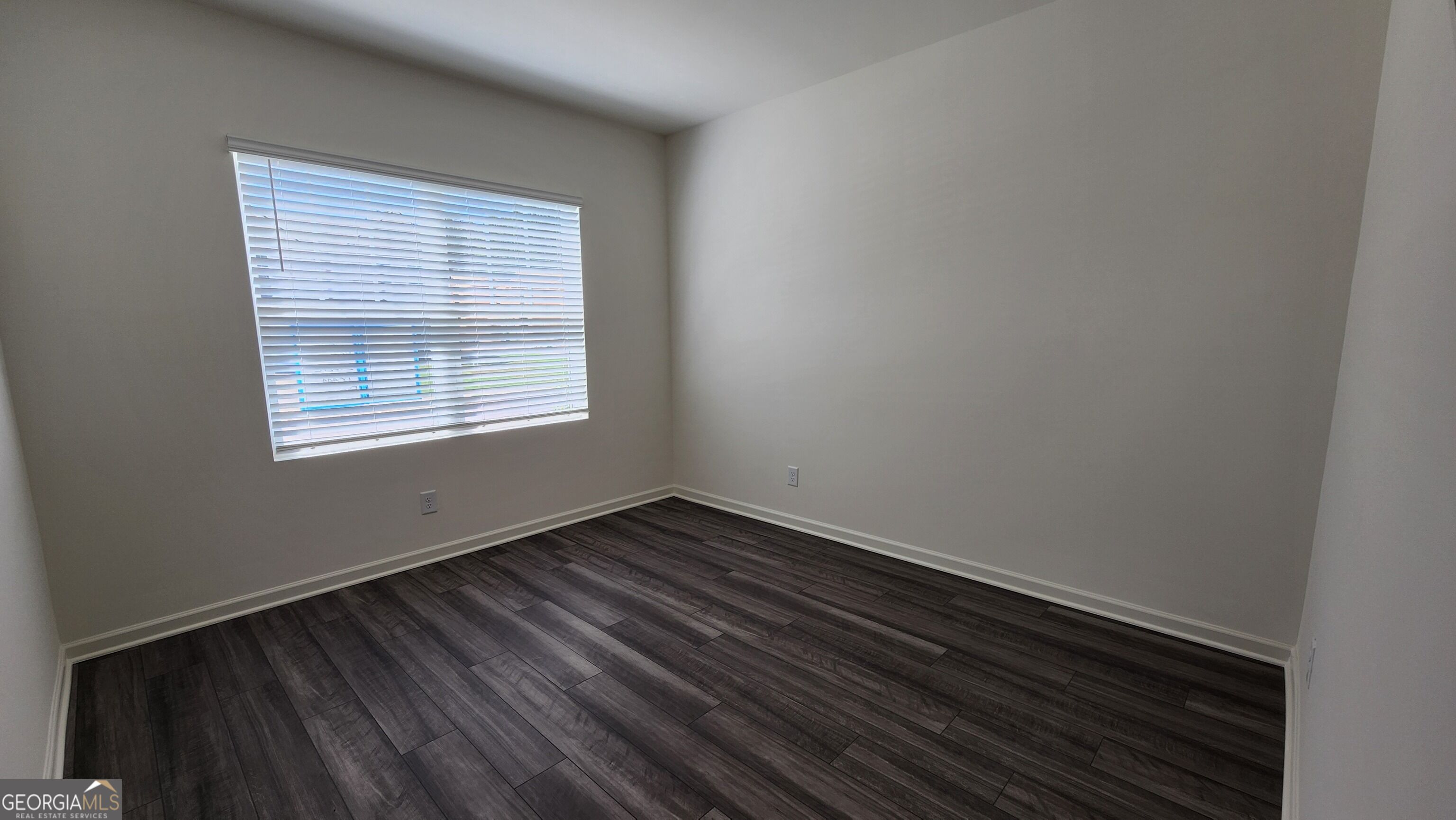 781 Pesking Drive Property Photo 3