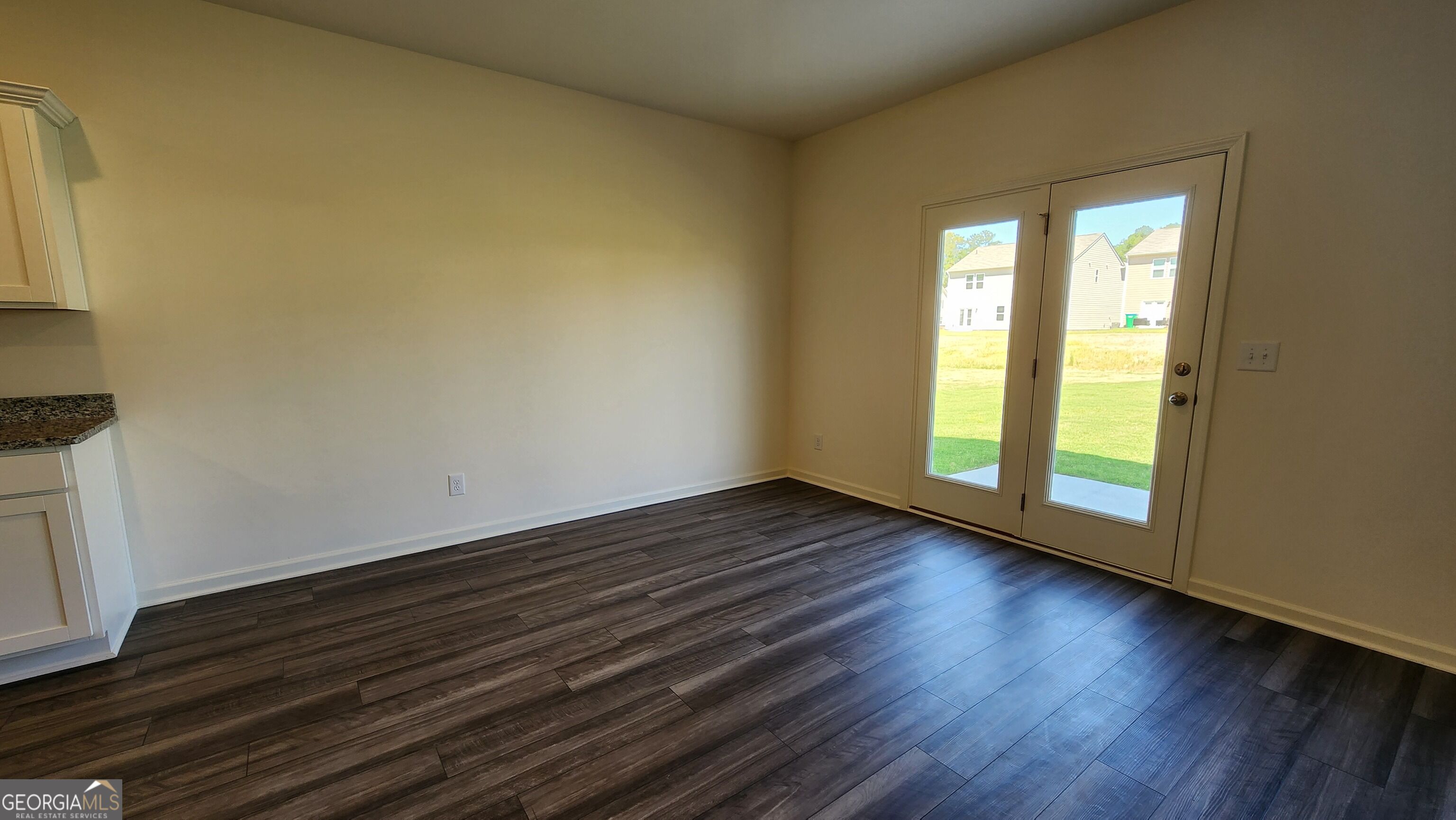 781 Pesking Drive Property Photo 6
