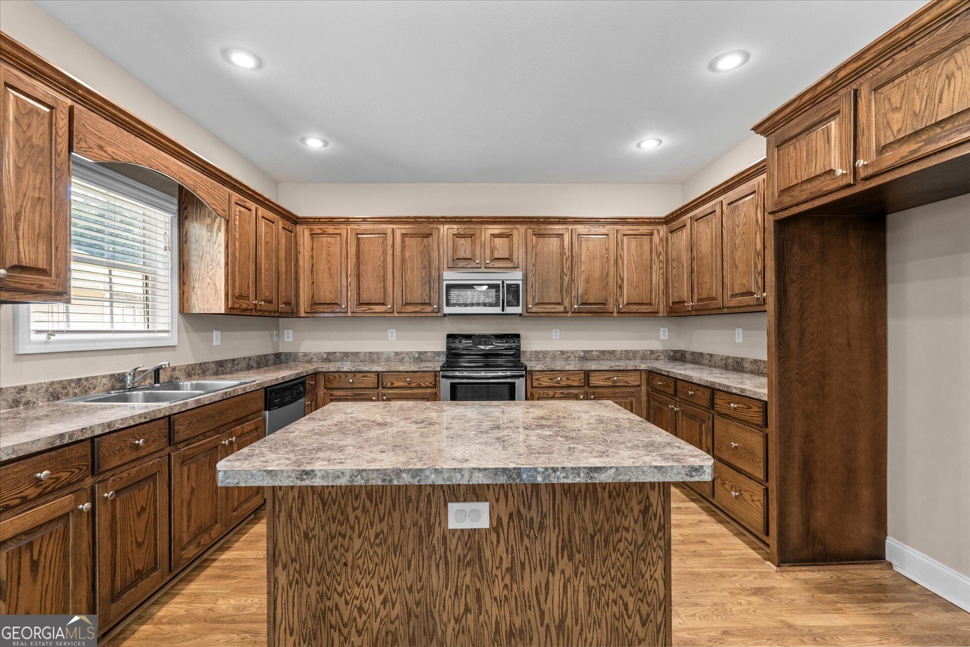 112 Orion Terrace Property Photo 26
