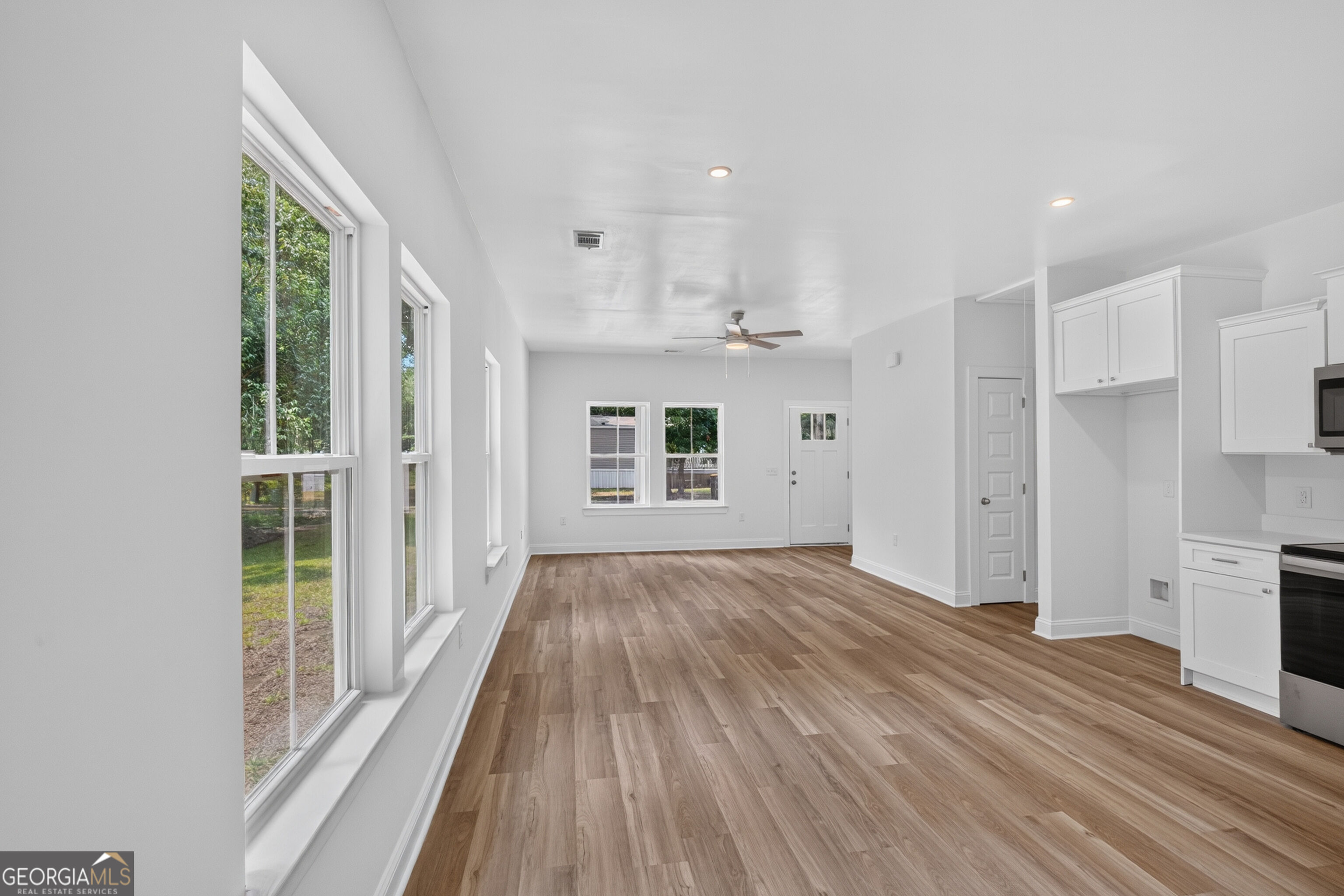 1096 Casey Road Property Photo 2