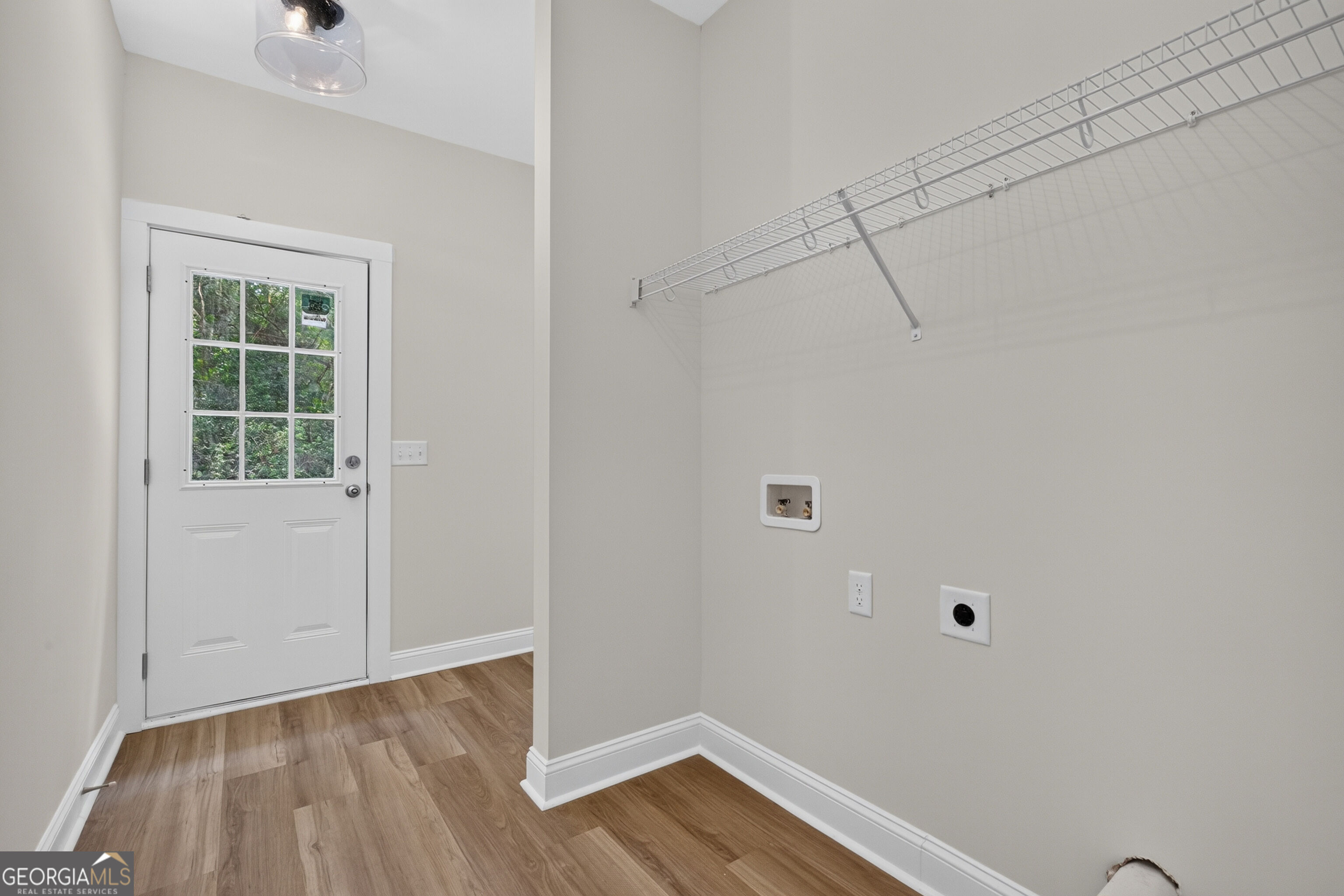 1096 Casey Road Property Photo 10