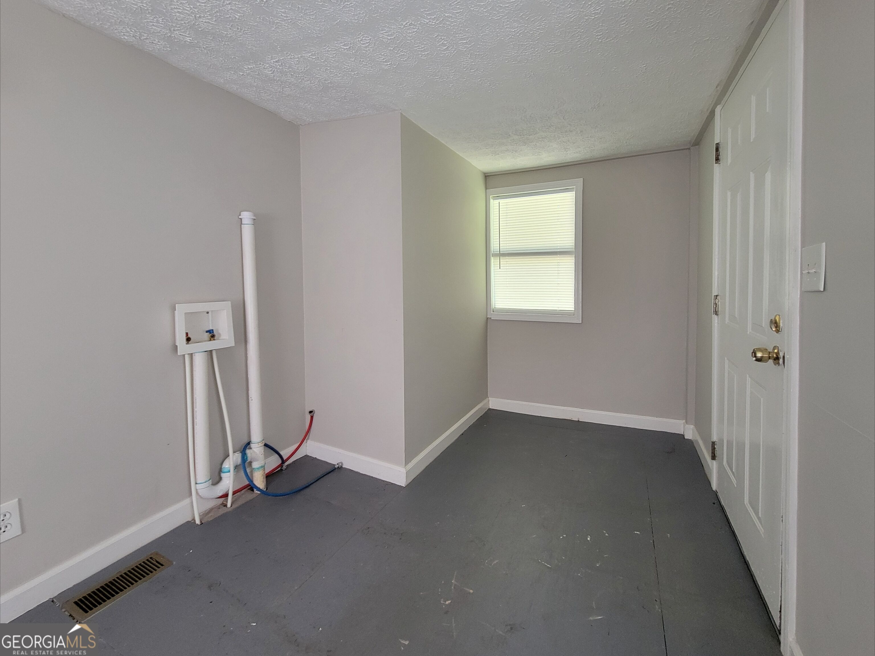 516 Pendergrass Road Property Photo 5
