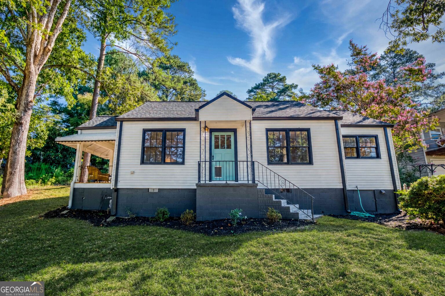 2483 Lakeshore Drive Property Photo 1