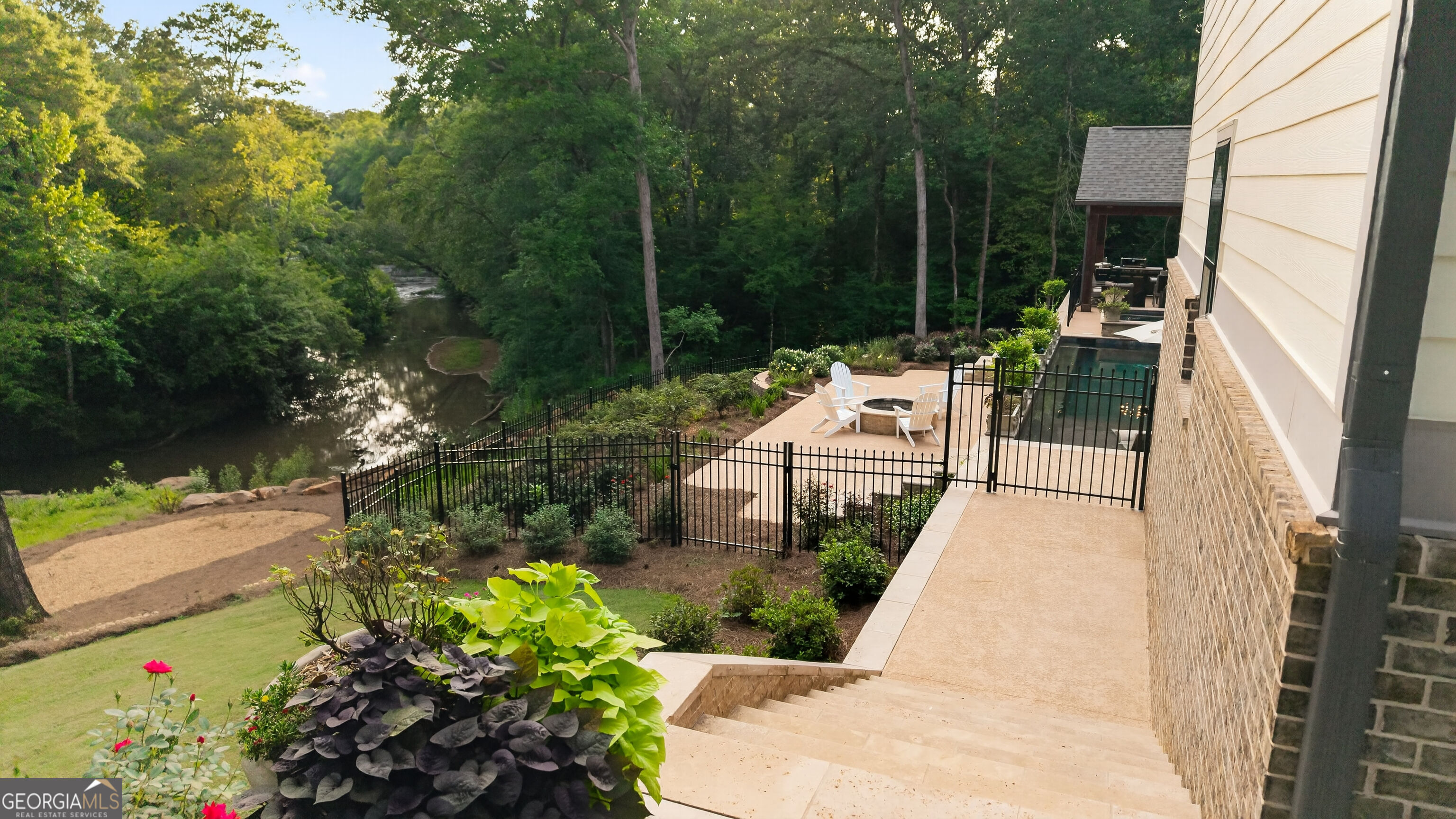 109 Forest Pointe Drive Property Photo 7