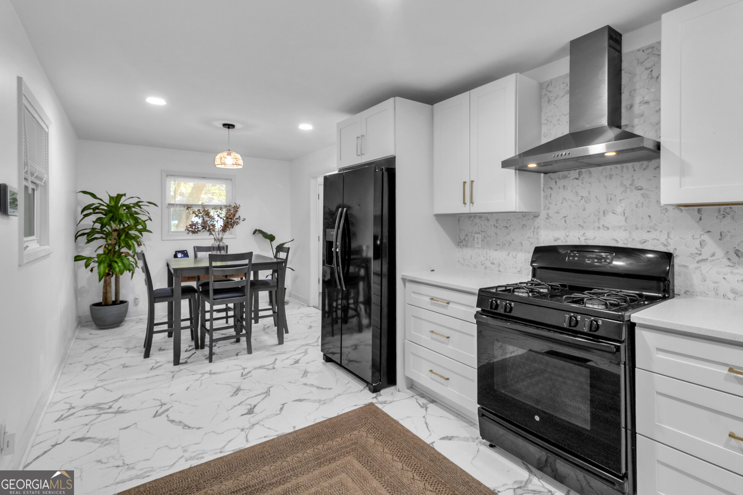 610 Oriole Drive Se Property Photo 13