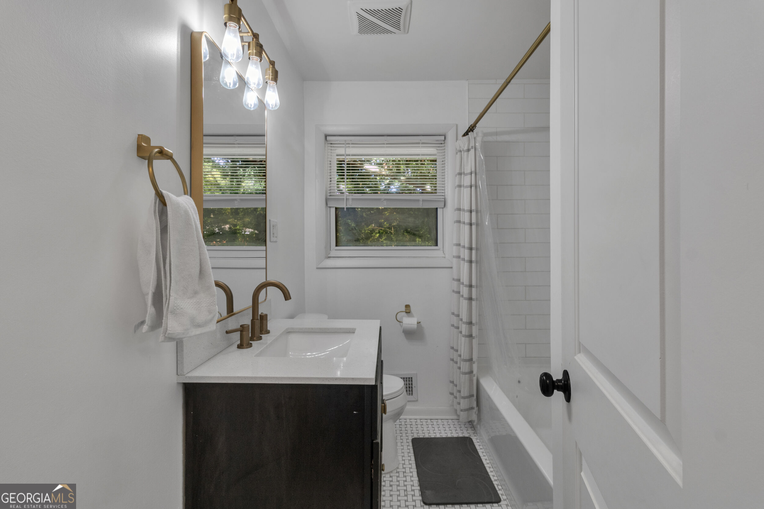 610 Oriole Drive Se Property Photo 19