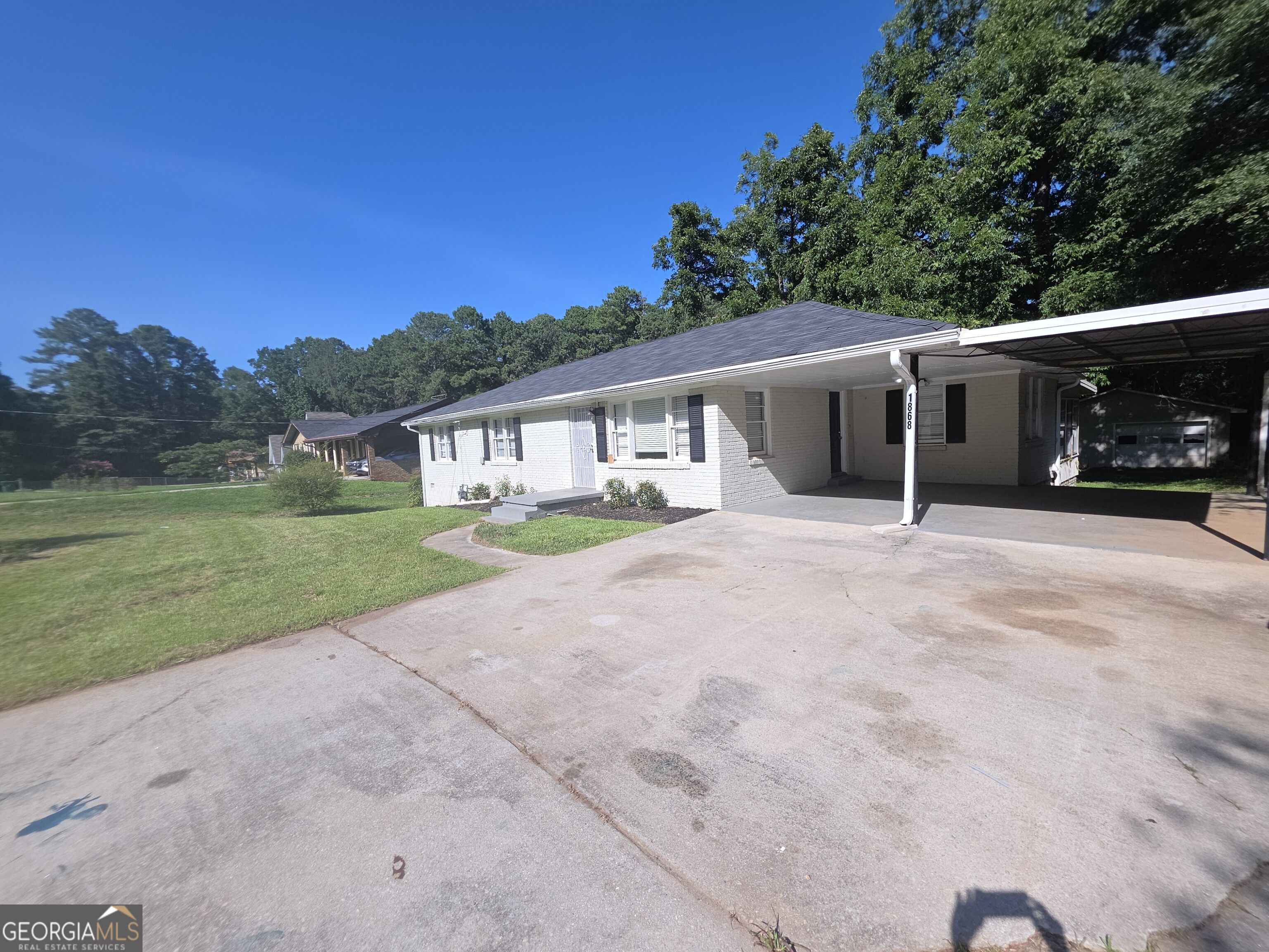 1868 Mclain Lane Property Photo 2