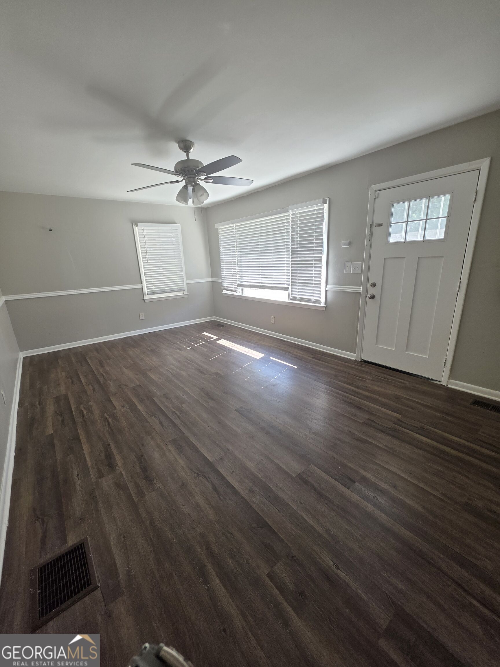 1868 Mclain Lane Property Photo 4