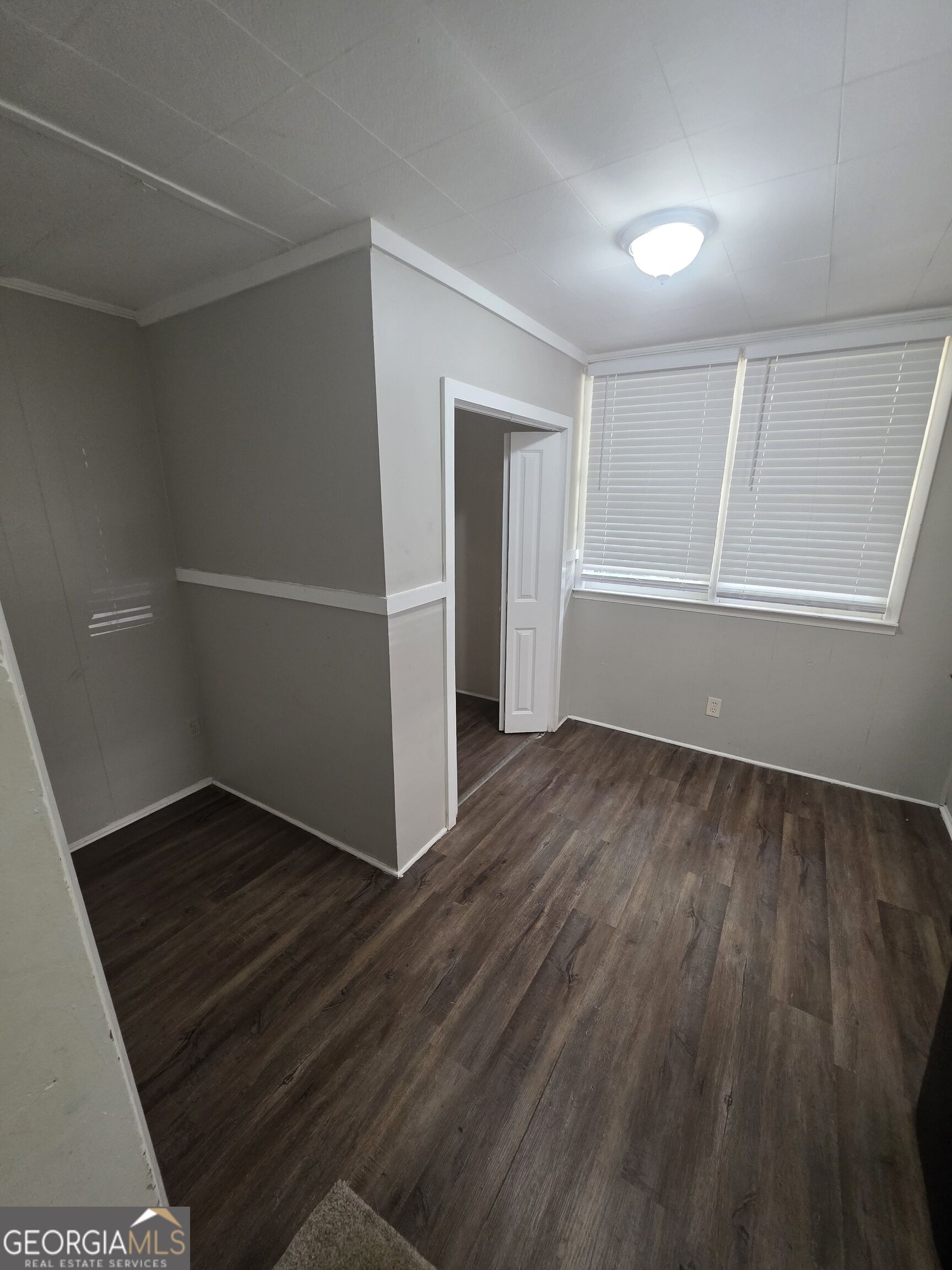 1868 Mclain Lane Property Photo 6