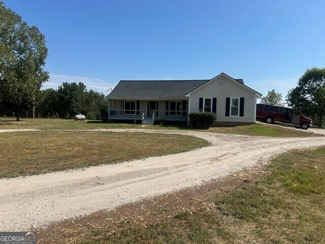 695 Teamon Road Property Photo 1