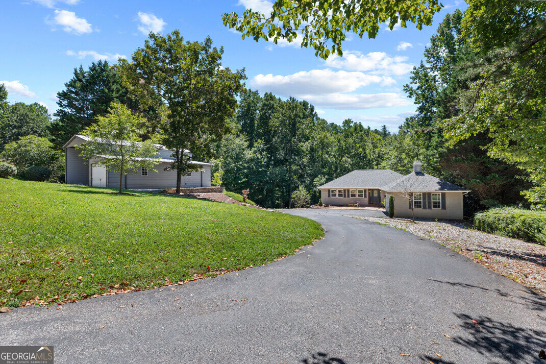 527 Pinebrook Drive