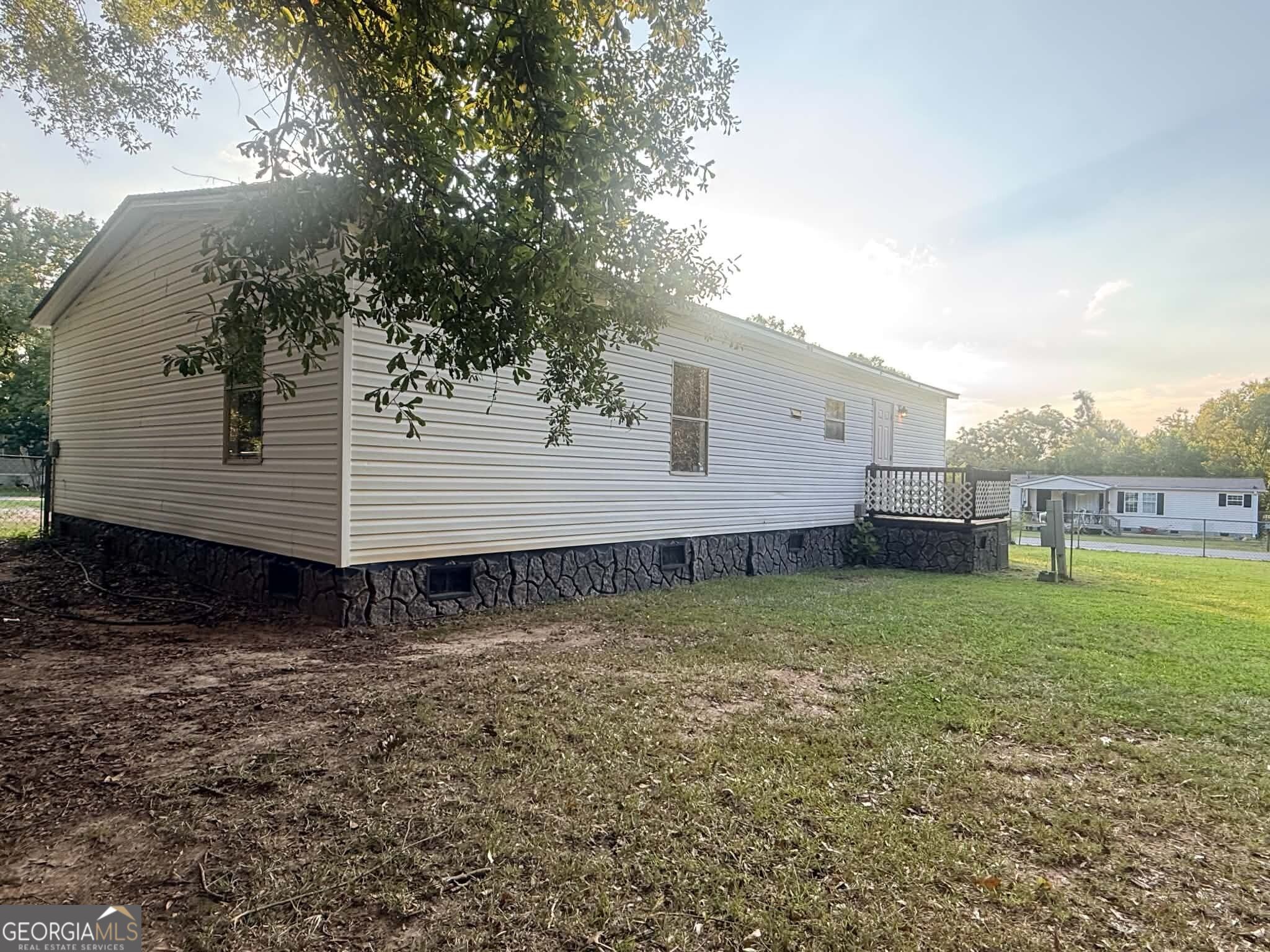 84 Skyland Drive E Property Photo 5