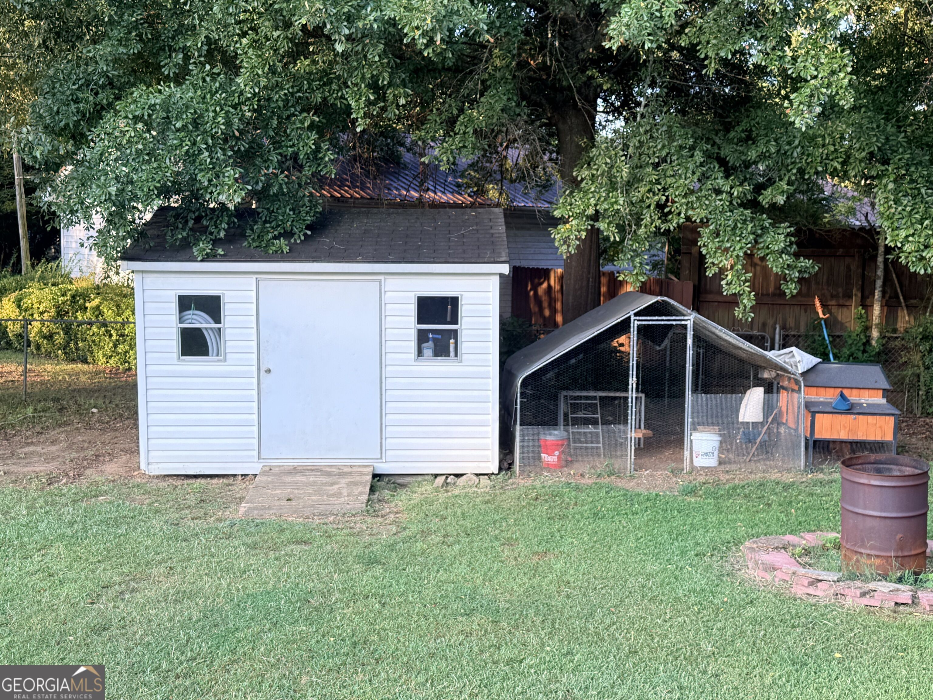 84 Skyland Drive E Property Photo 6
