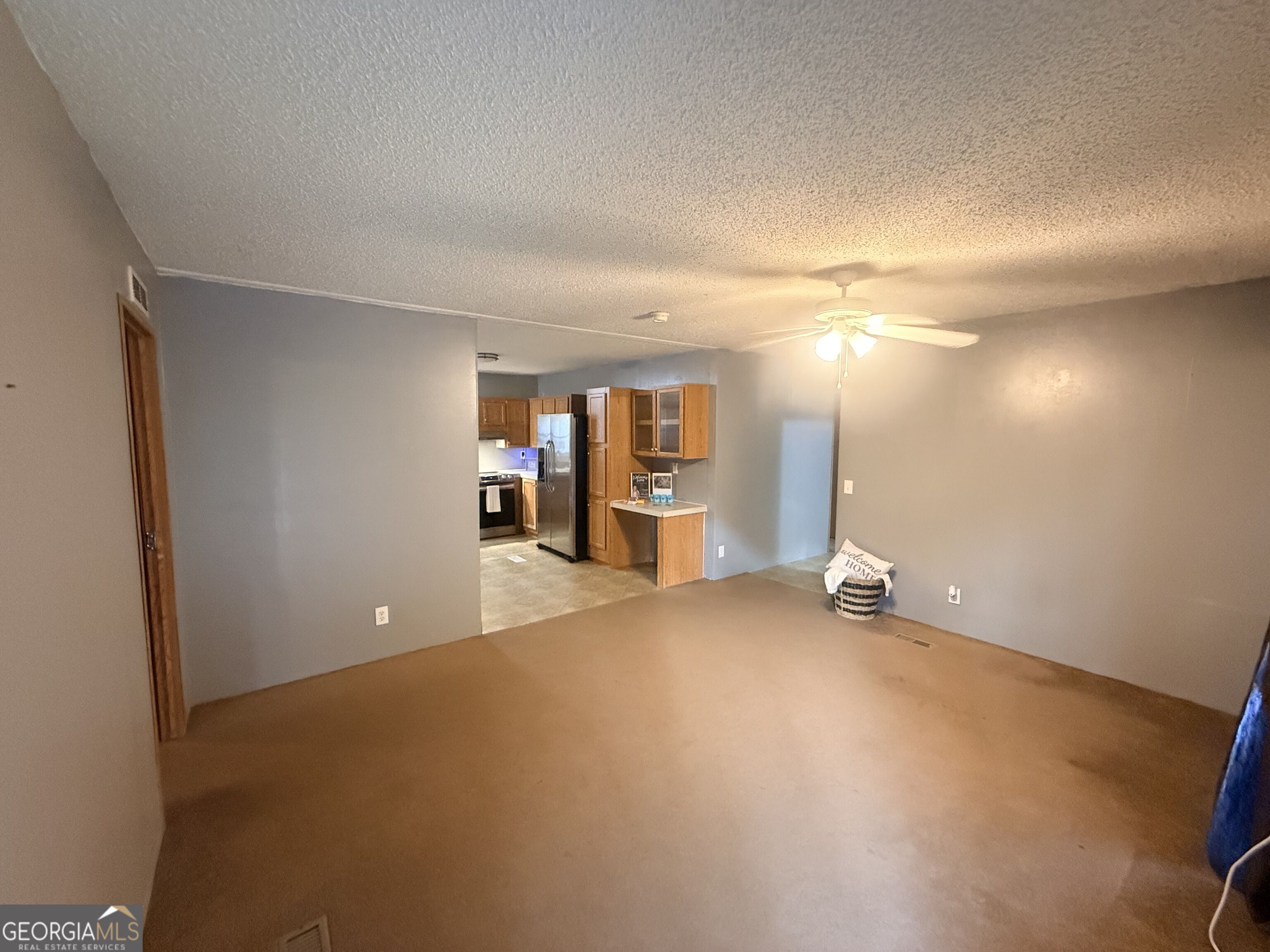 84 Skyland Drive E Property Photo 7