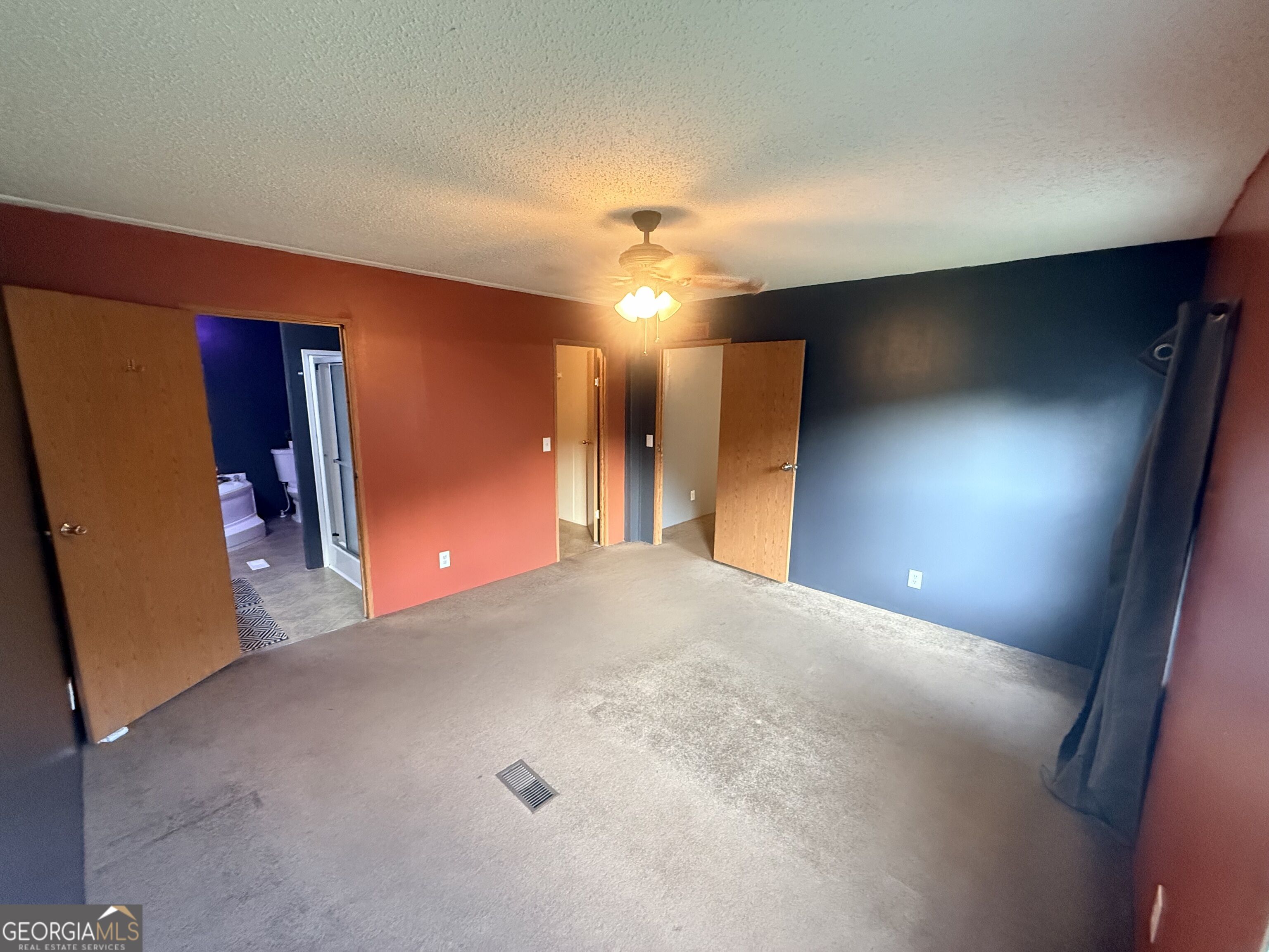 84 Skyland Drive E Property Photo 13