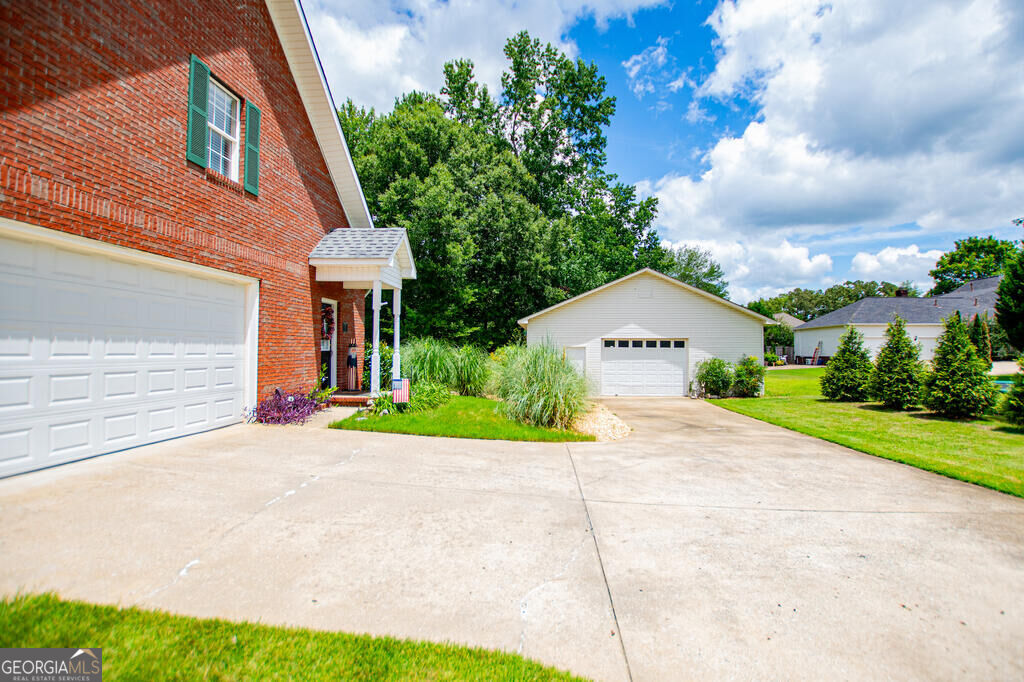 4730 Amberwood Lane Property Photo 42