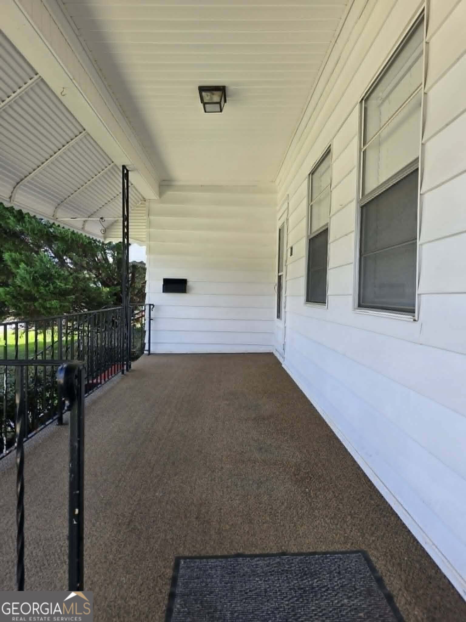 201 C Street Property Photo 4