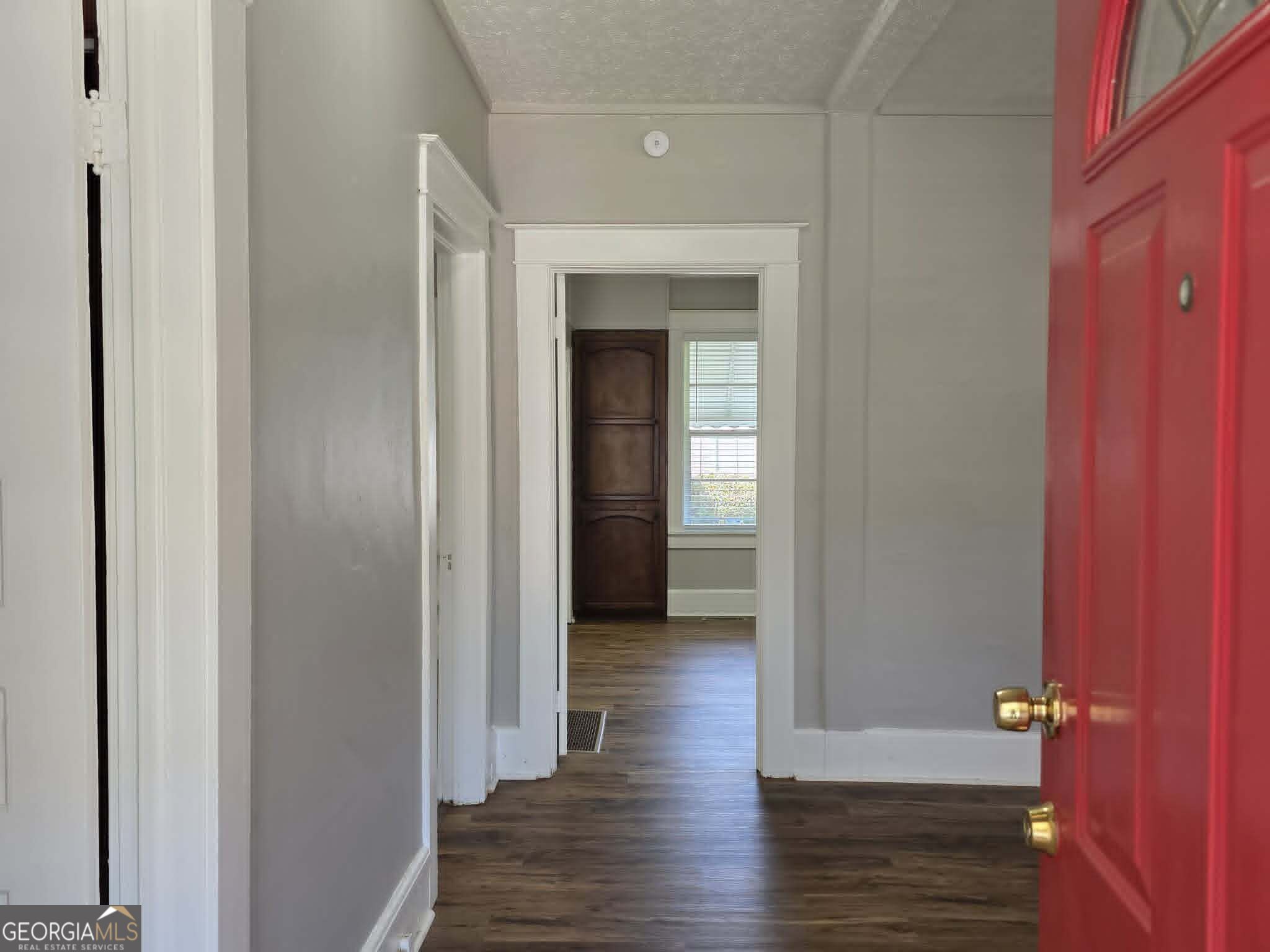 201 C Street Property Photo 5
