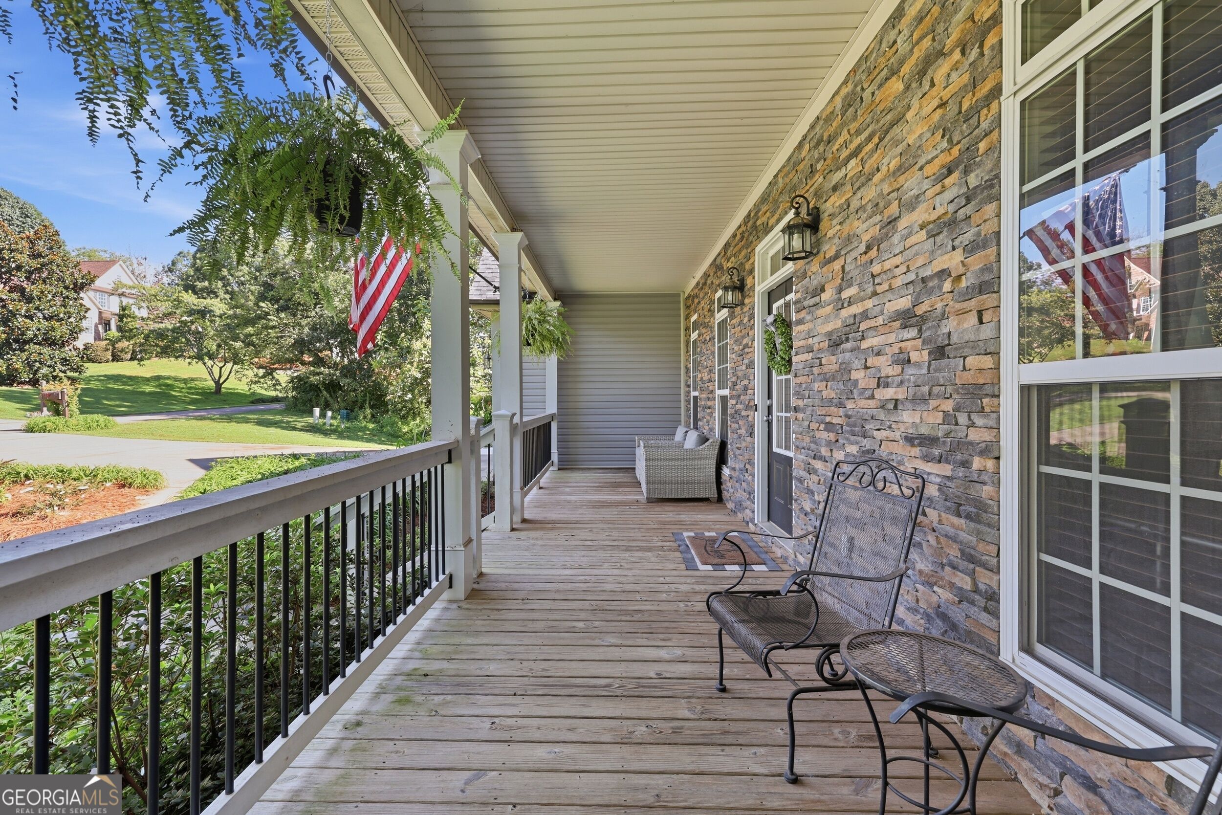 342 Stonington Drive Property Photo 5