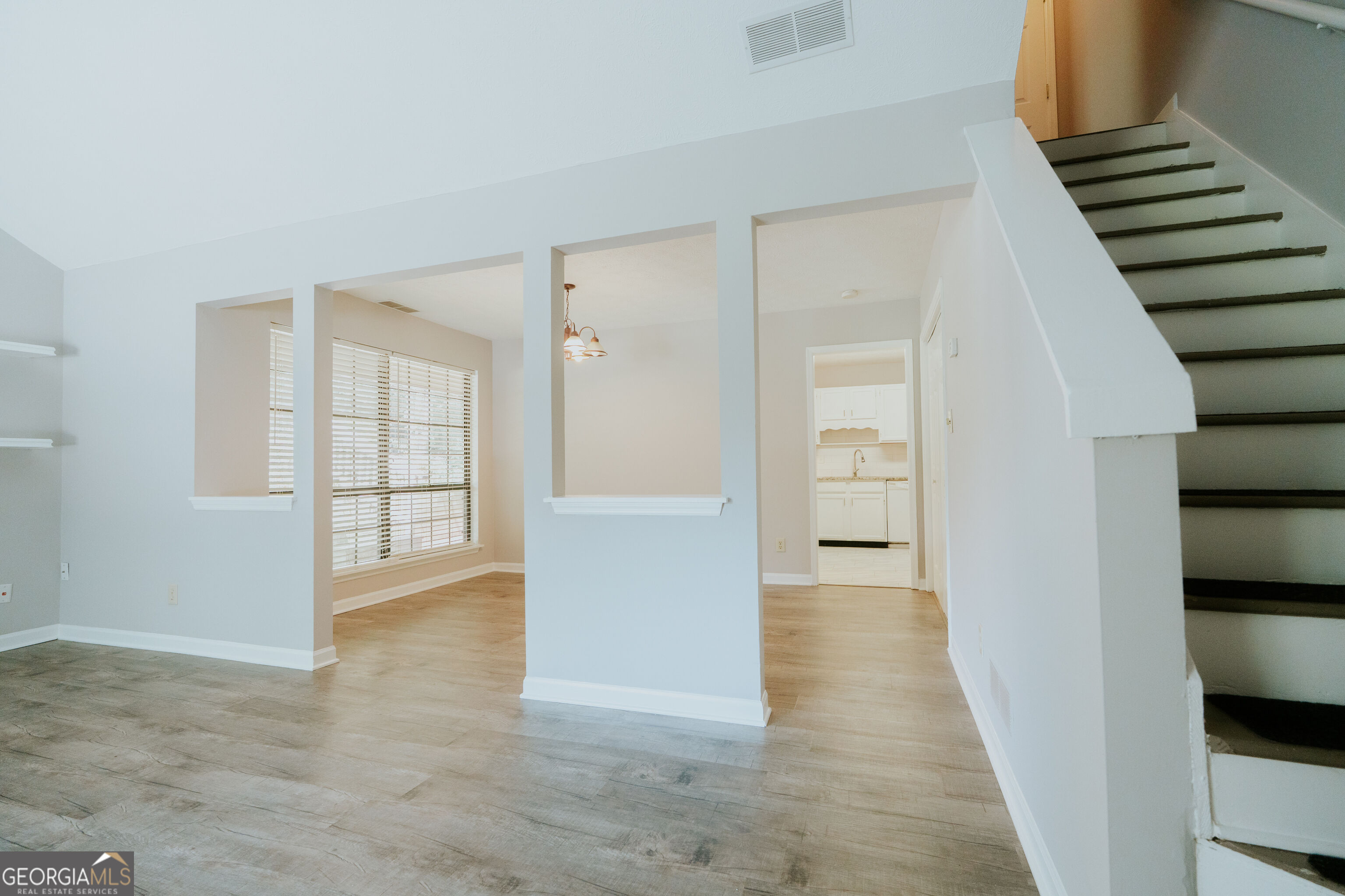 1256 Minhinette Drive Property Photo 4