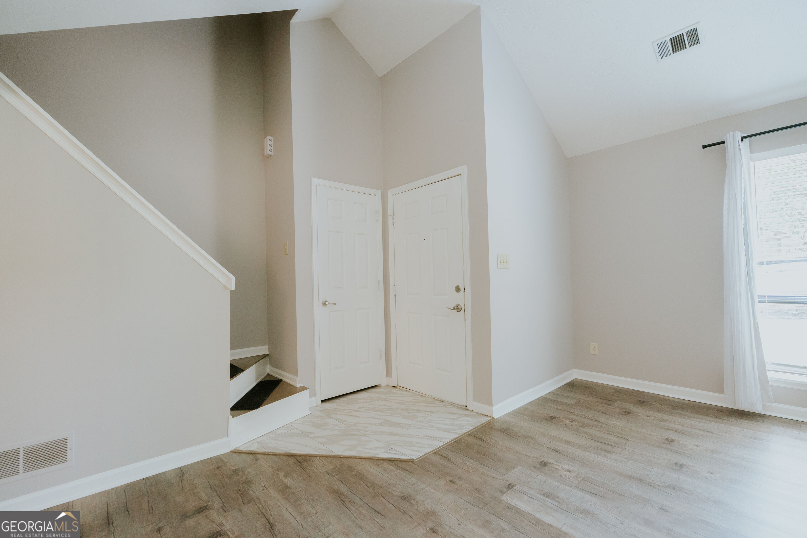 1256 Minhinette Drive Property Photo 6