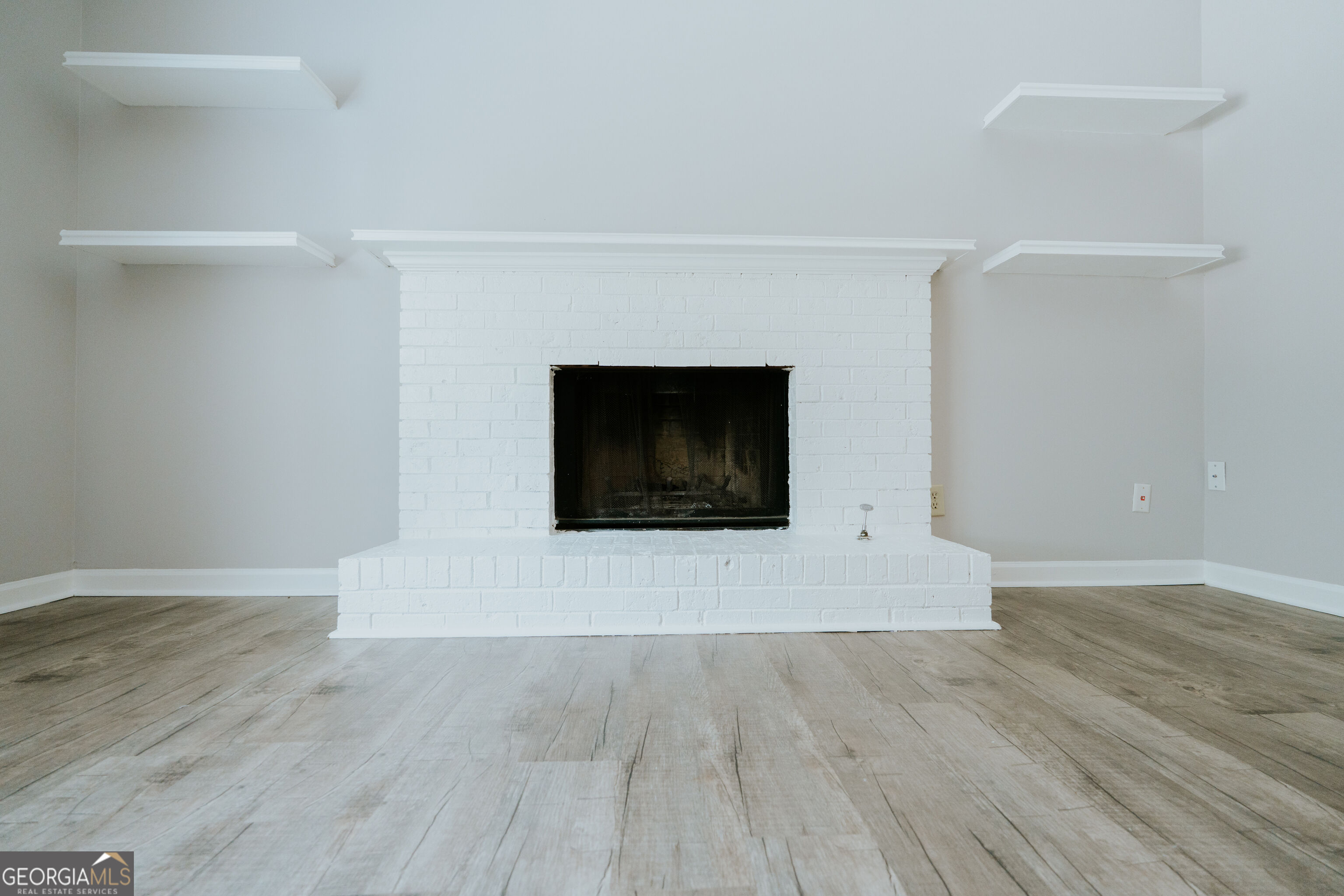 1256 Minhinette Drive Property Photo 8