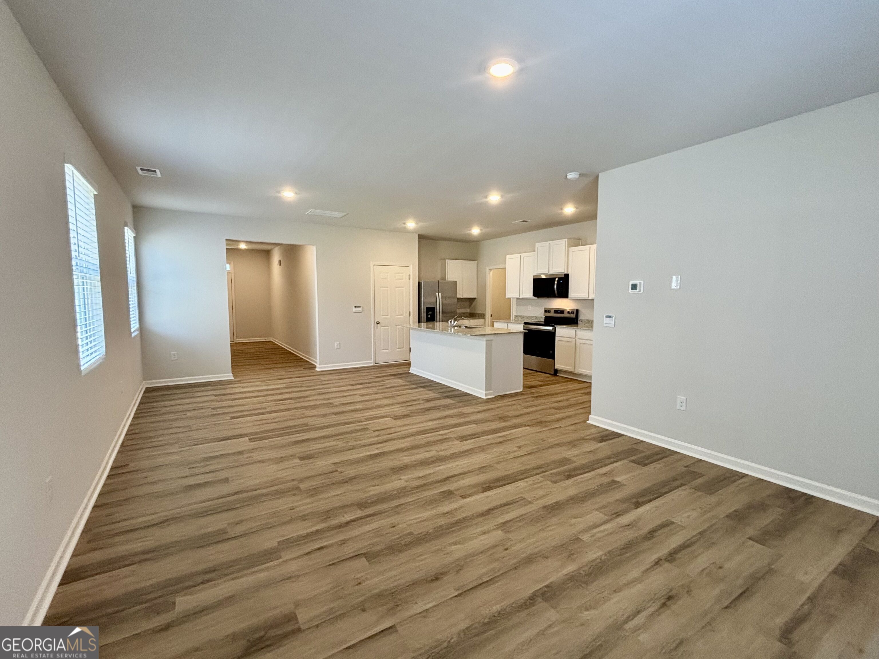 2910 Daxton Lane Property Photo 4