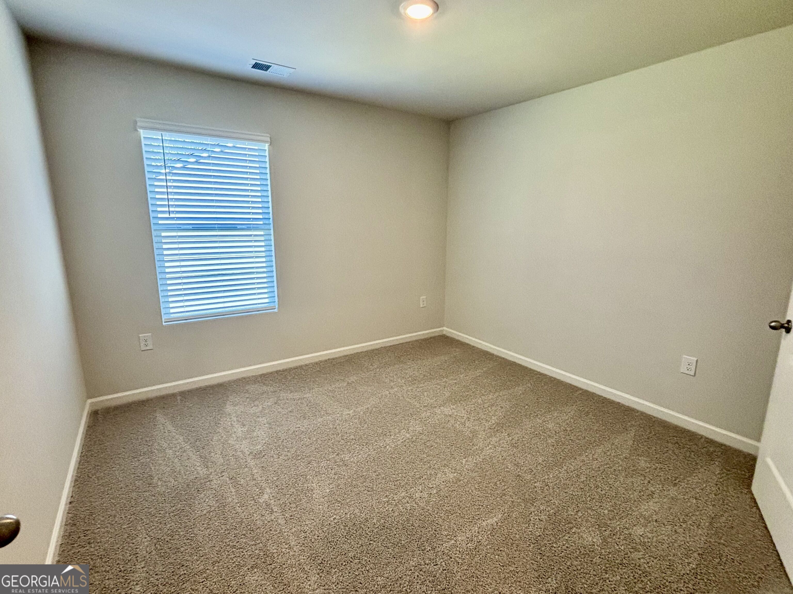 2910 Daxton Lane Property Photo 13