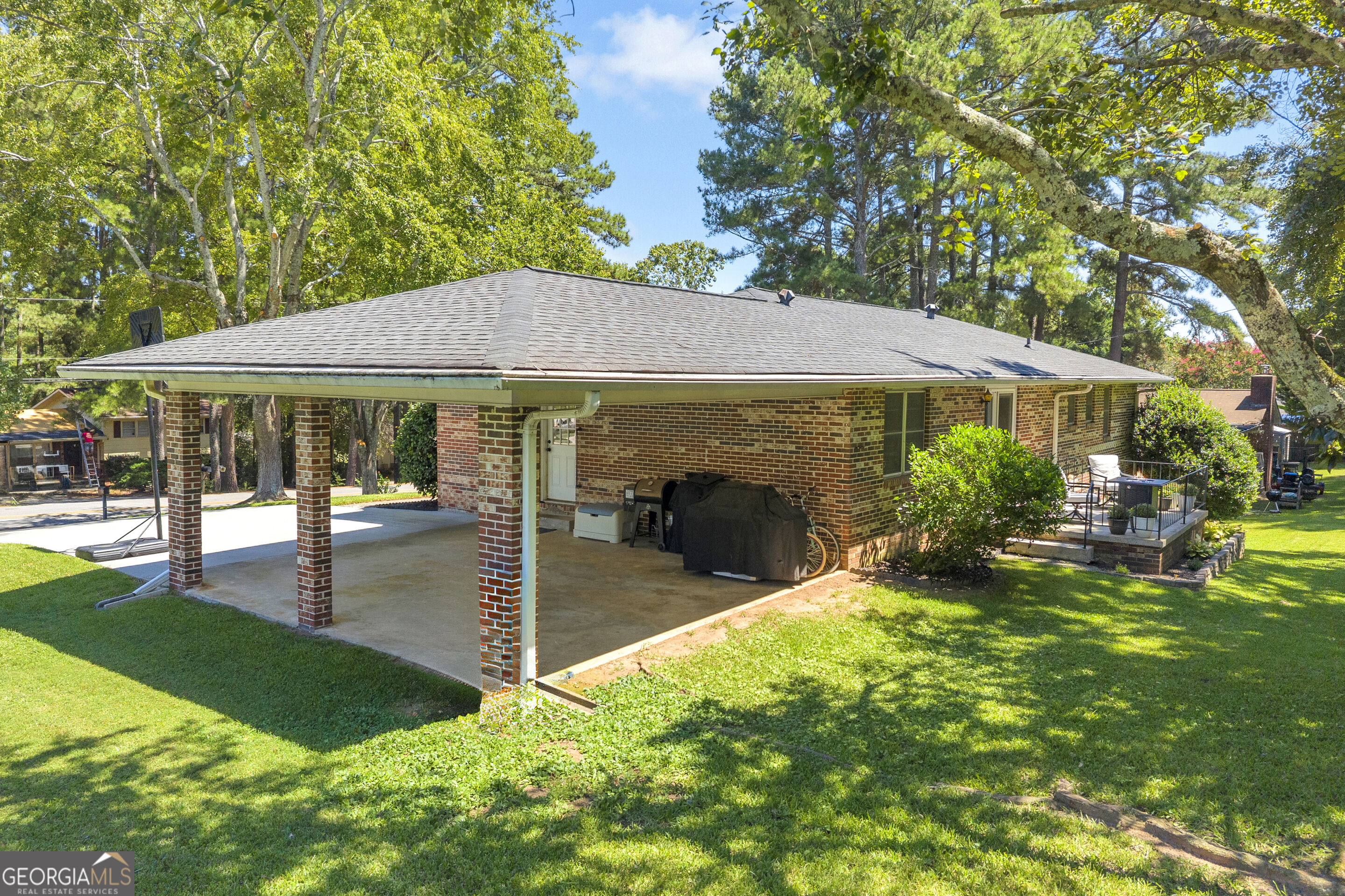38 Julia Lane Property Photo 6