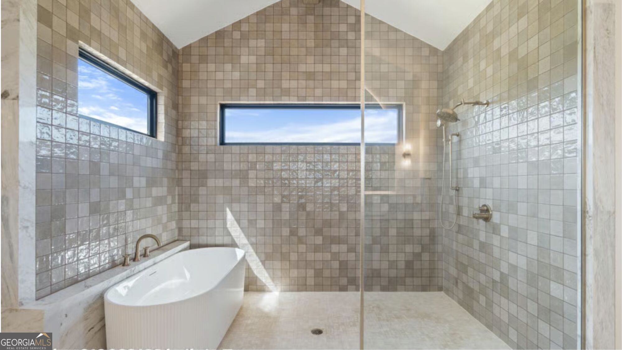 8545 Ridge Road Property Photo 10