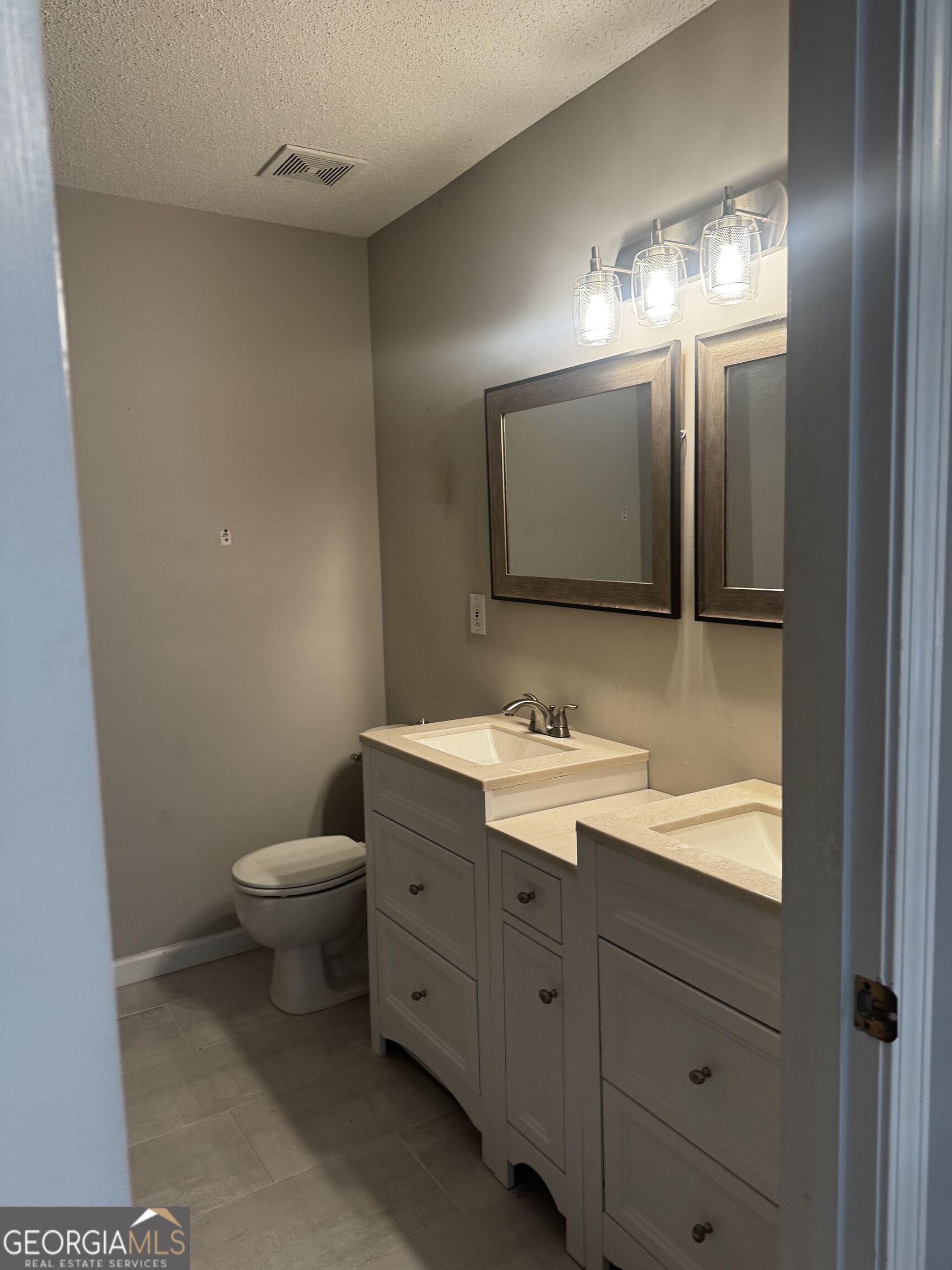 10900 Wittenridge Drive # I2 Property Photo 9