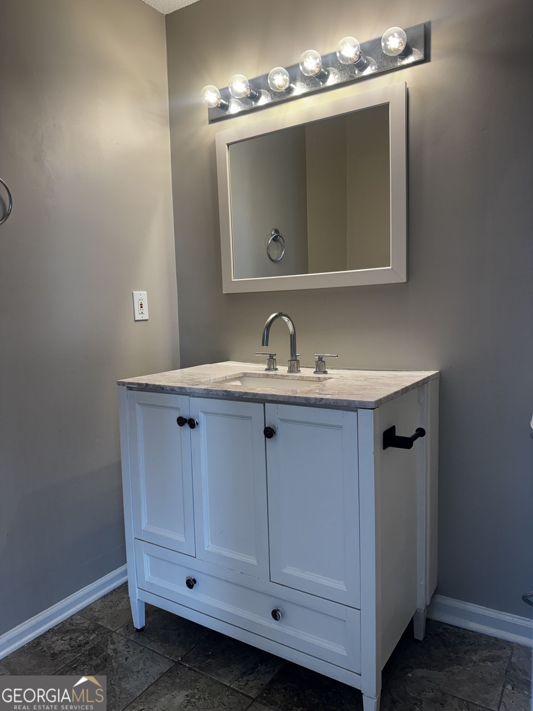 10900 Wittenridge Drive # I2 Property Photo 11
