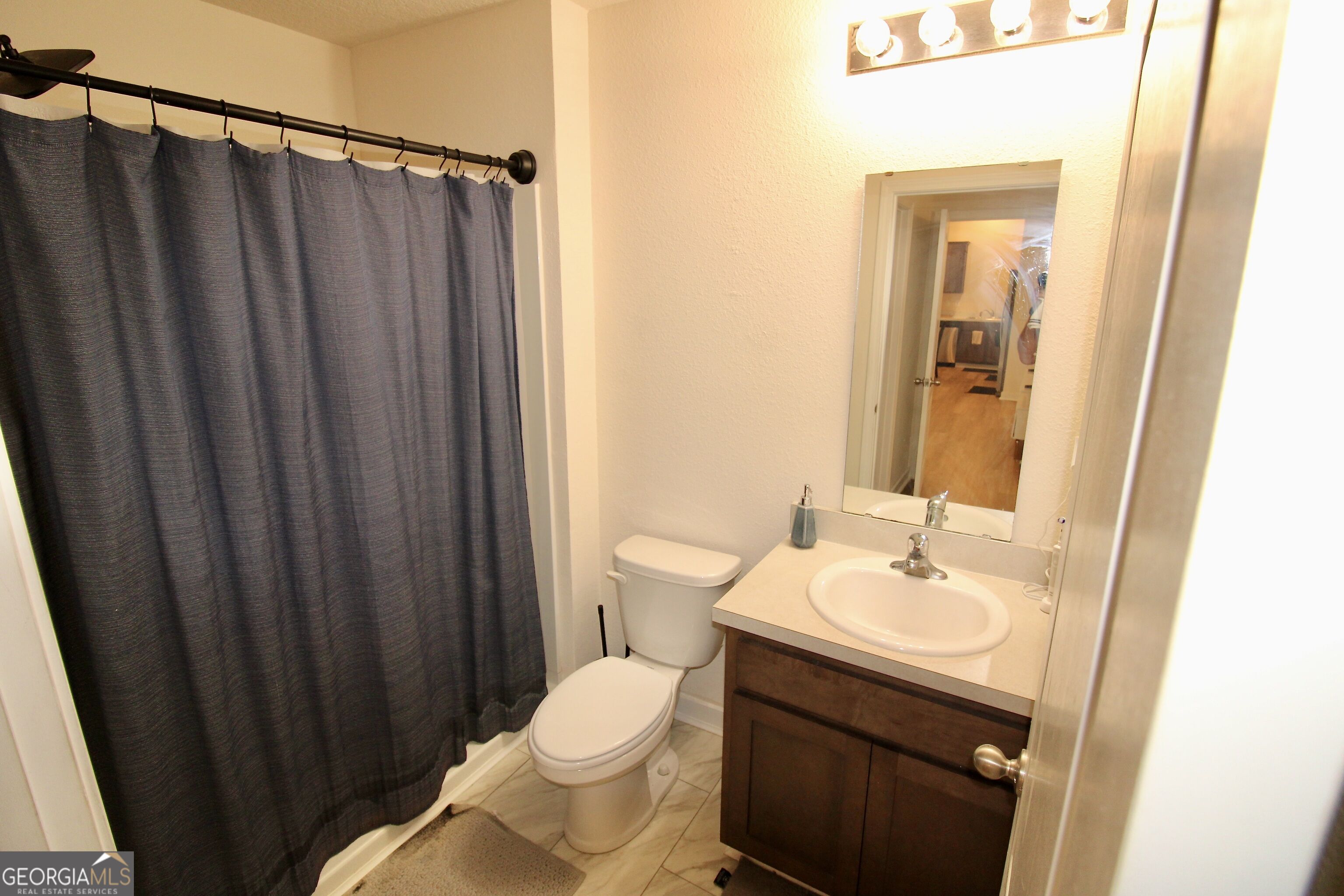 119 Teakwood Drive Property Photo 6