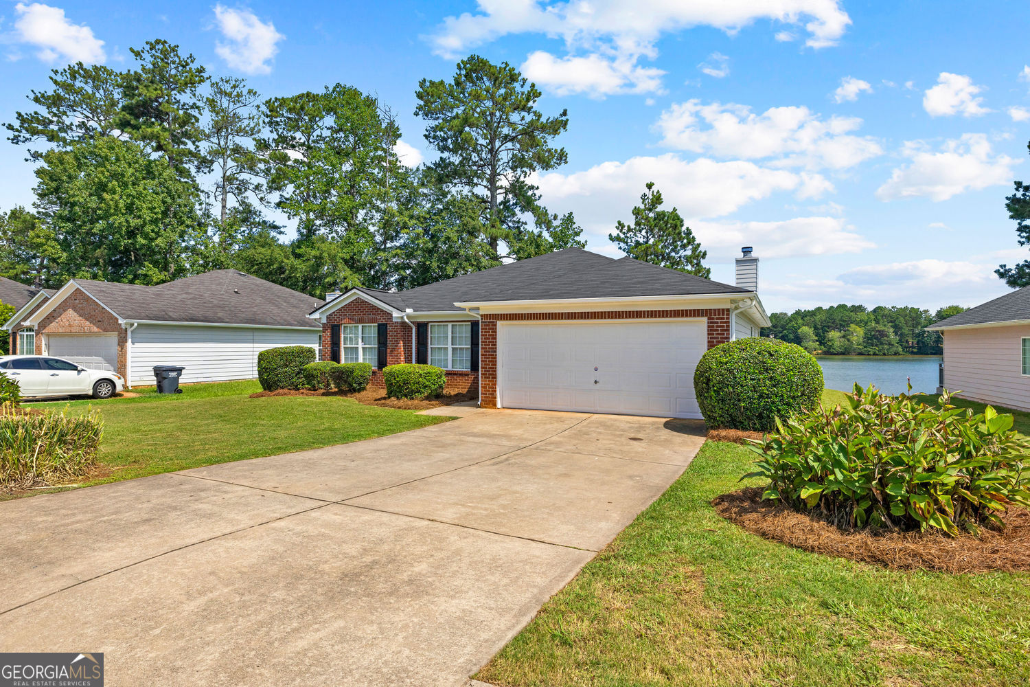 55 Lakeside Point Property Photo 4