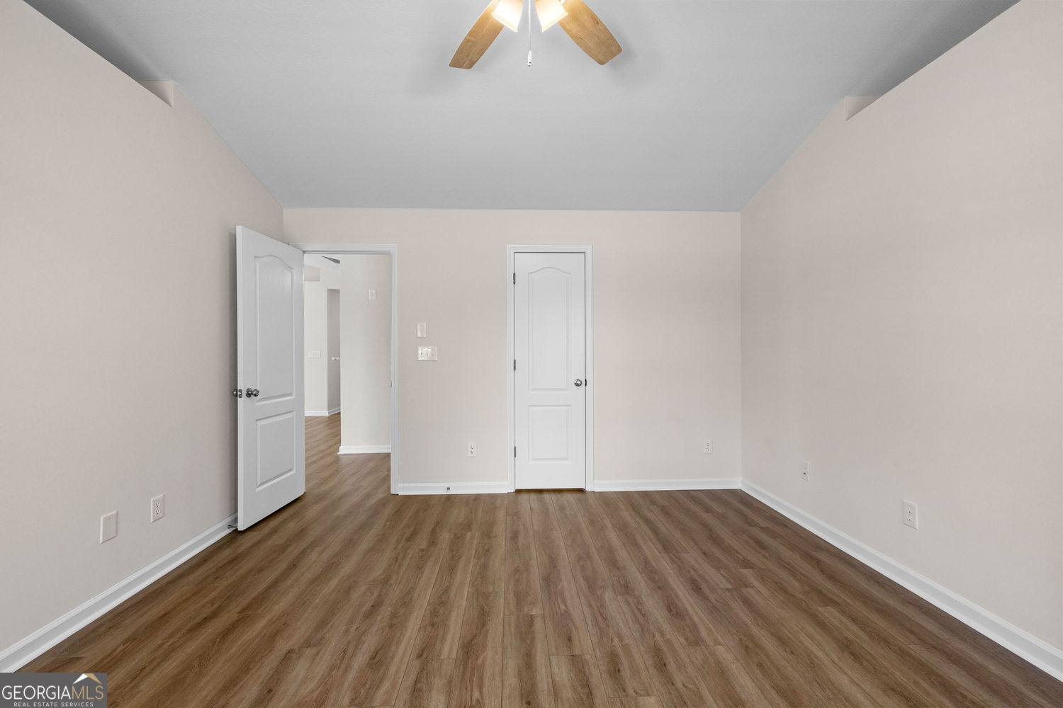 55 Lakeside Point Property Photo 24