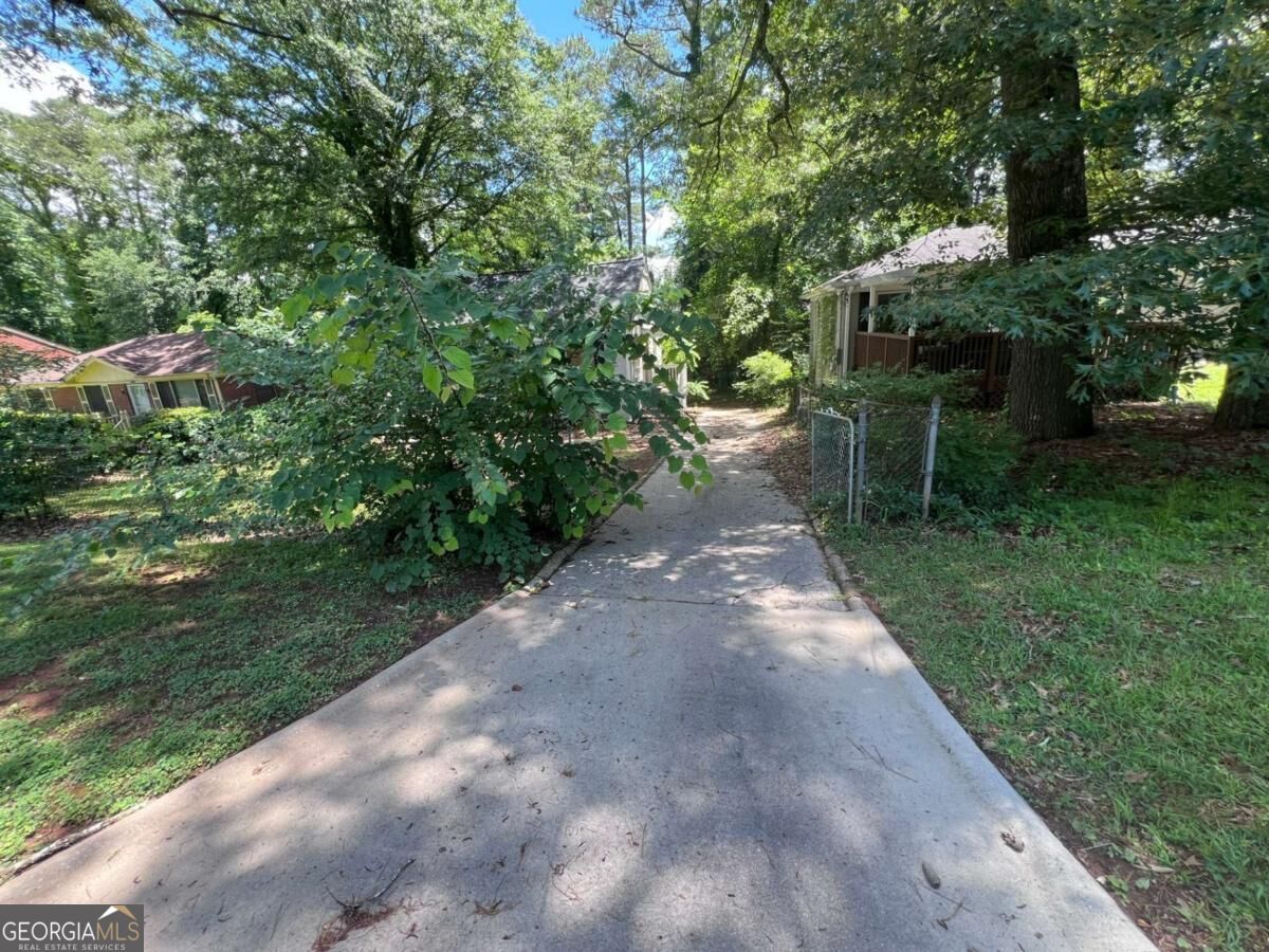 2096 Dellwood Place Property Photo 1